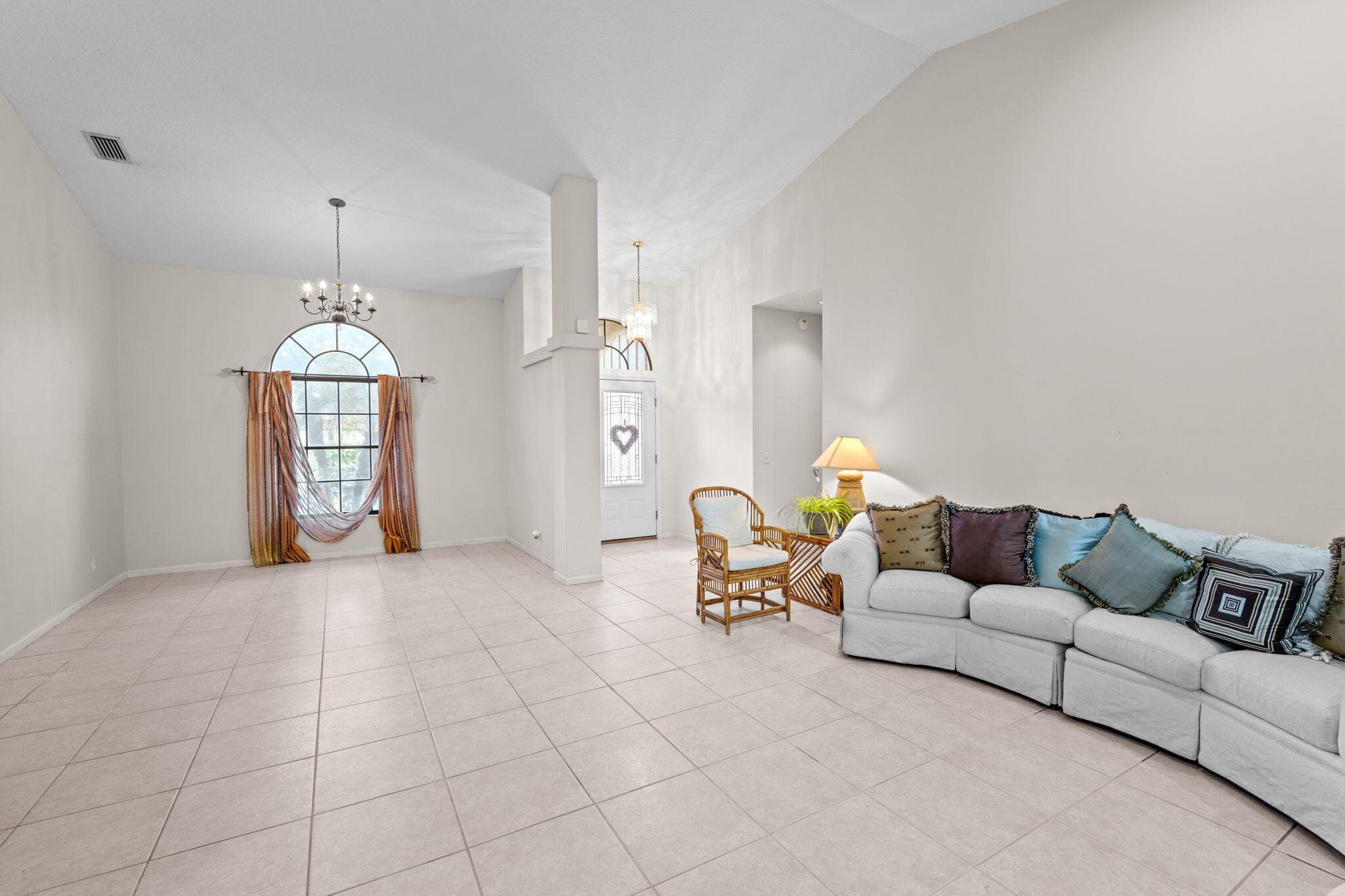 9055 Cypress Hollow Drive, Palm Beach Gardens, FL 33418 — photo 8 of 55