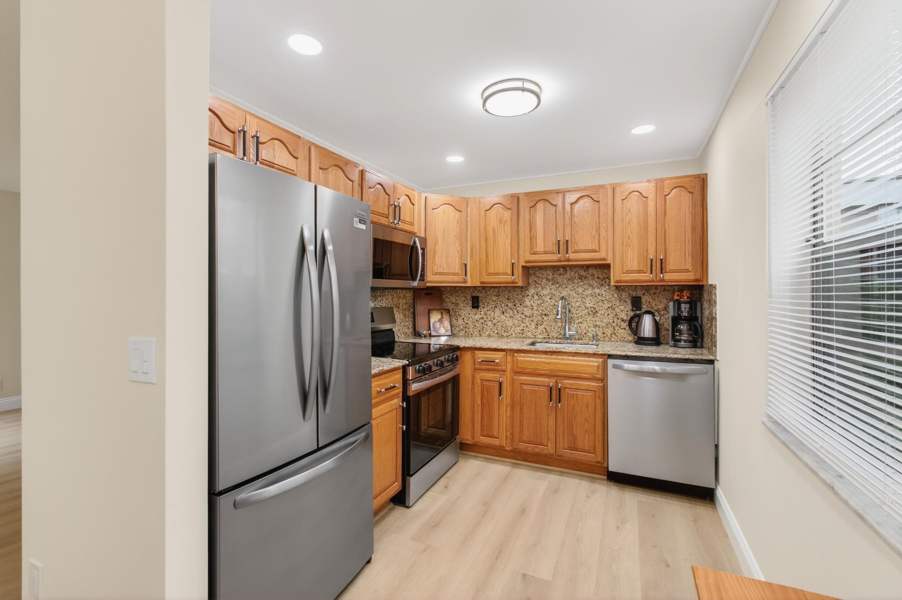 826 Normandy R, Delray Beach, FL 33484 — photo 10 of 41