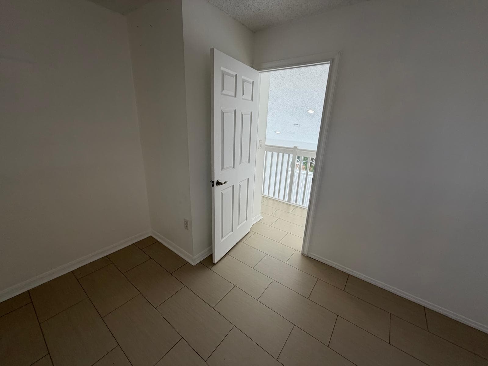 3780 Amalfi Drive 3780, Hollywood, FL 33021 — photo 38 of 81