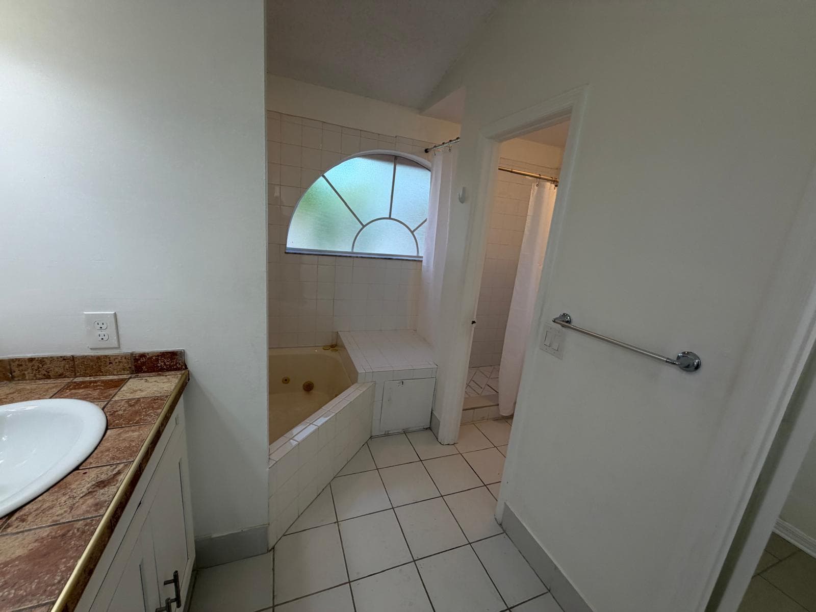 3780 Amalfi Drive 3780, Hollywood, FL 33021 — photo 46 of 81