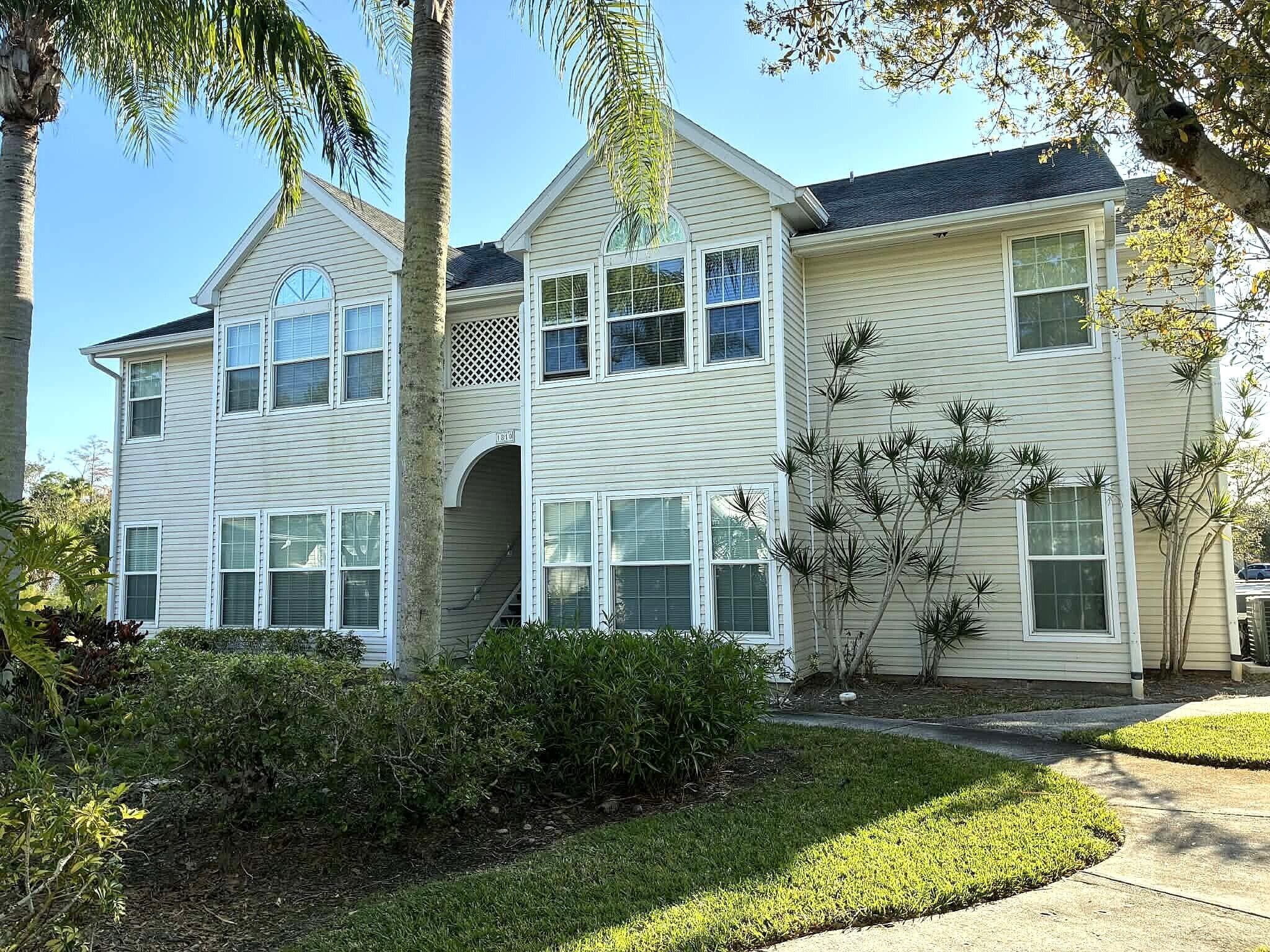 1810 Waterford Drive 6, Vero Beach, FL 32966 — photo 1 of 36