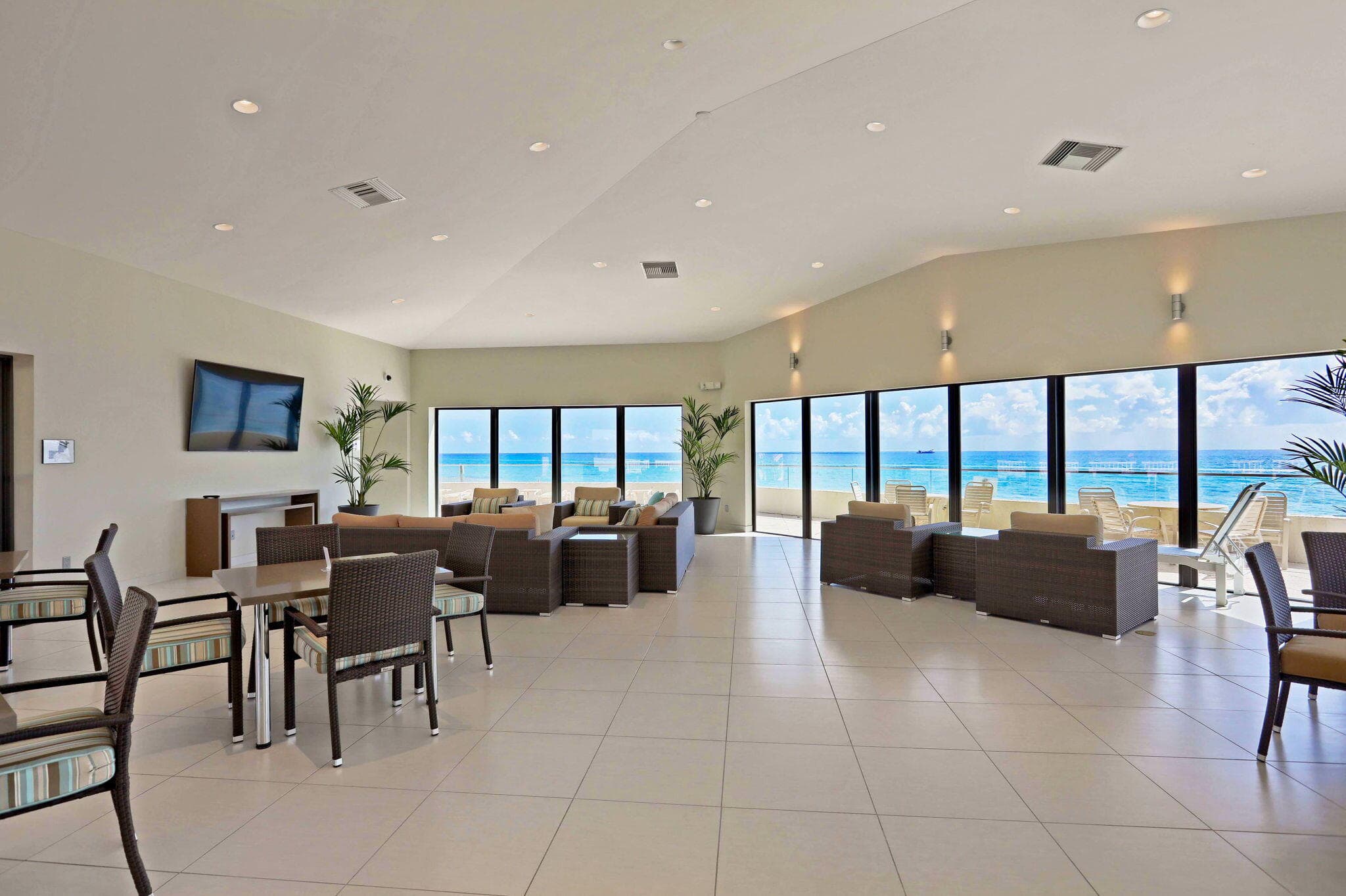5510 N Ocean Drive 2d, Singer Island, FL 33404 — photo 40 of 58