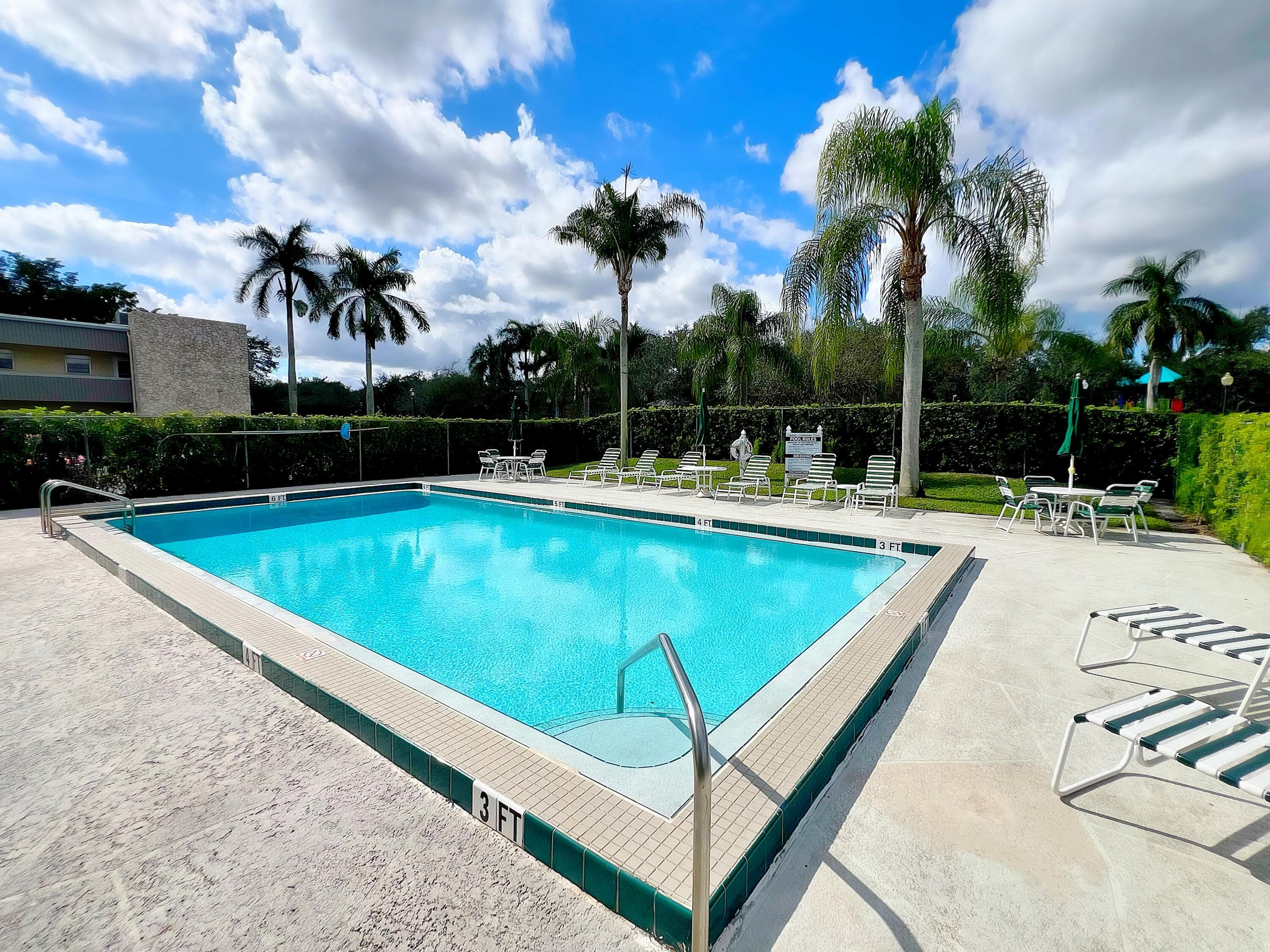 126 Sparrow Drive 19a, Royal Palm Beach, FL 33411 — photo 5 of 21