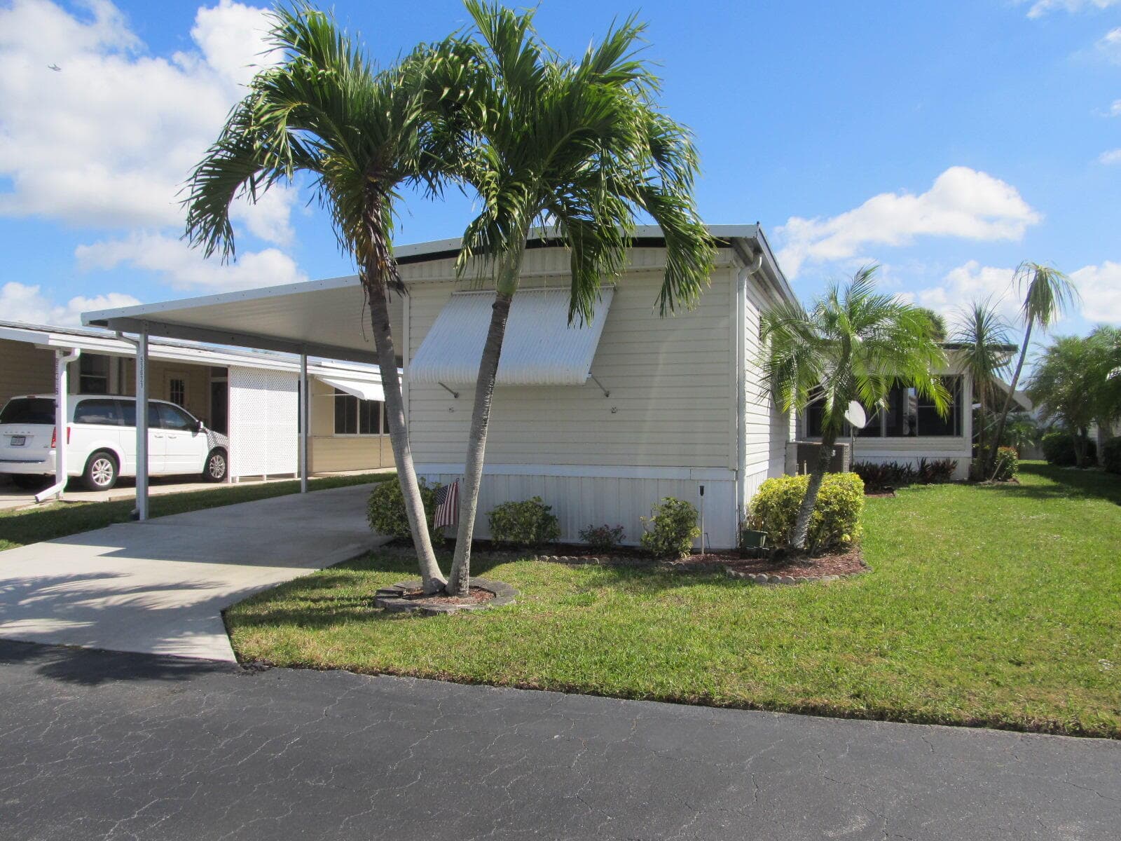 53021 Del Rio Bay, Boynton Beach, FL 33436 — photo 2 of 35