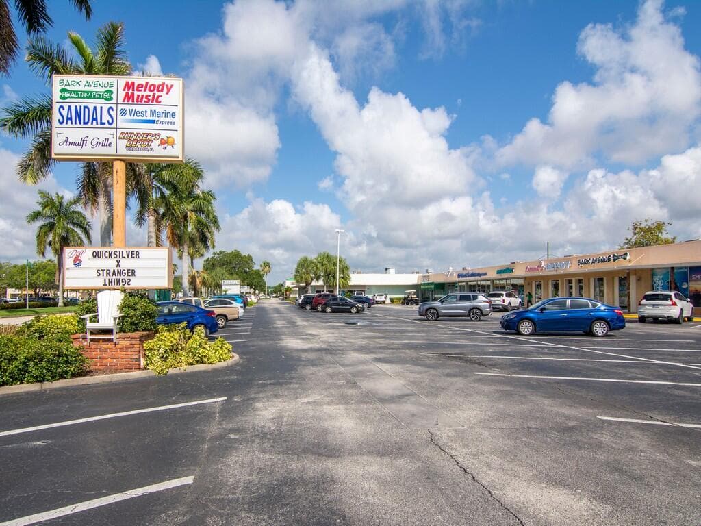 2333 Indian River Boulevard 506, Vero Beach, FL 32960 — photo 34 of 35