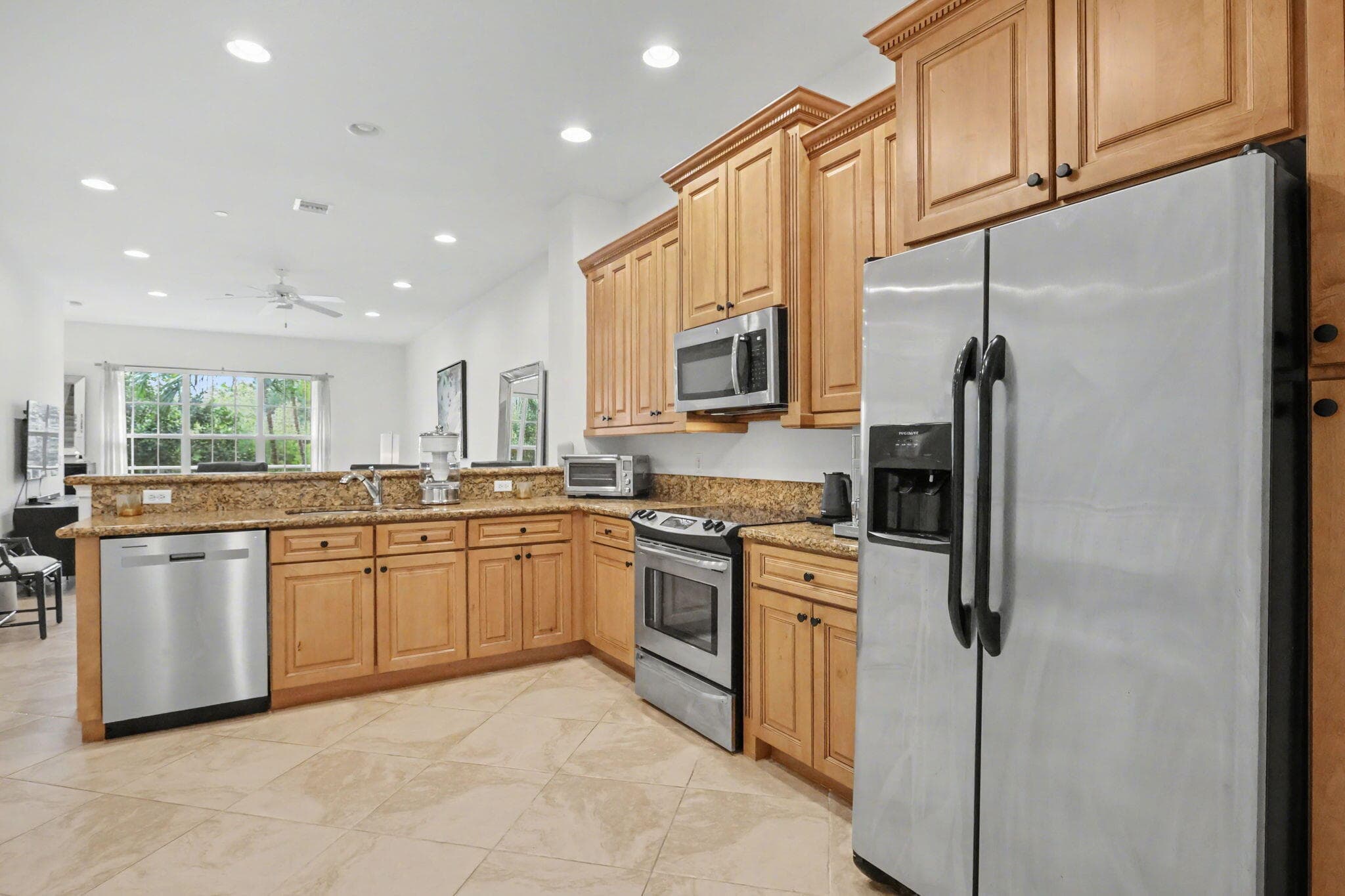 4531 Artesa Way S, Palm Beach Gardens, FL 33418 — photo 11 of 39