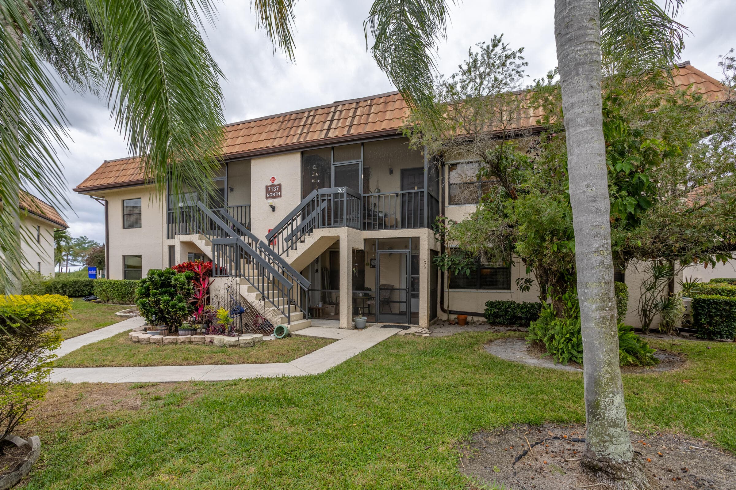 7137 Golf Colony Court 103, Lake Worth, FL 33467 — photo
