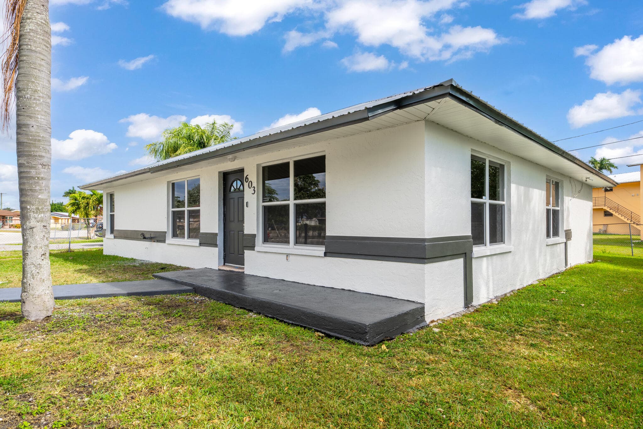 603 SW 10th Street, Belle Glade, FL 33430 — photo 3 of 21