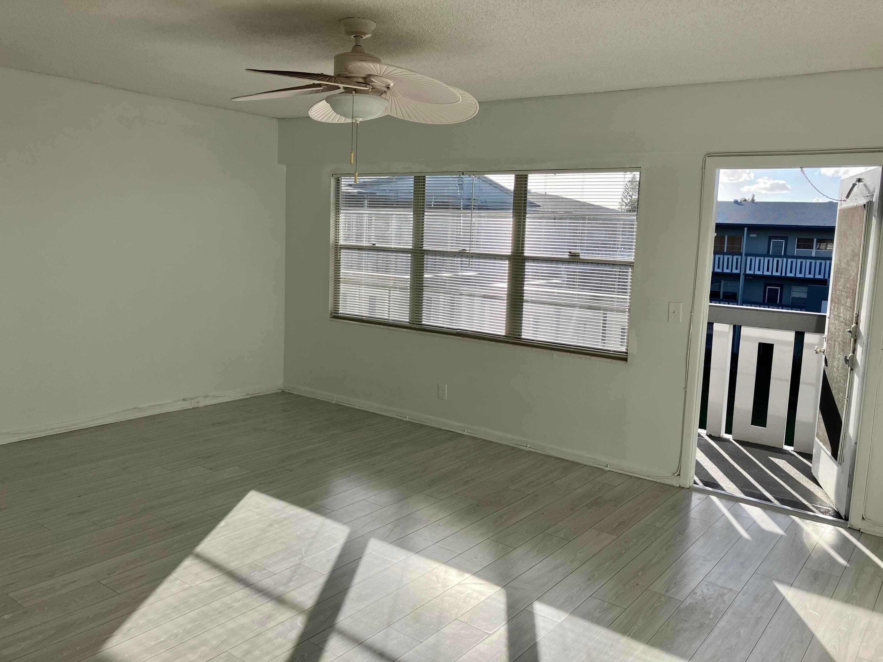 156 Suffolk D, Boca Raton, FL 33434 — photo 1 of 38