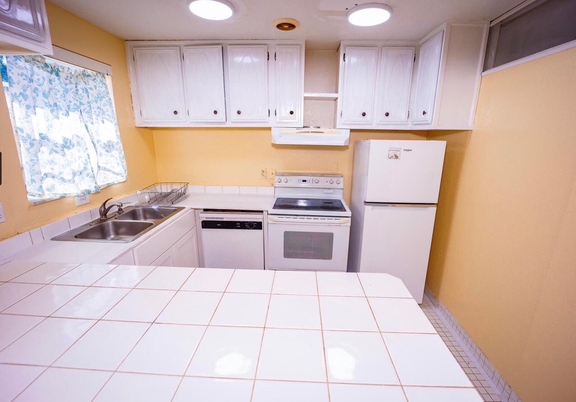 3240 Ridge Hill Road C, Boynton Beach, FL 33435 — photo 3 of 17