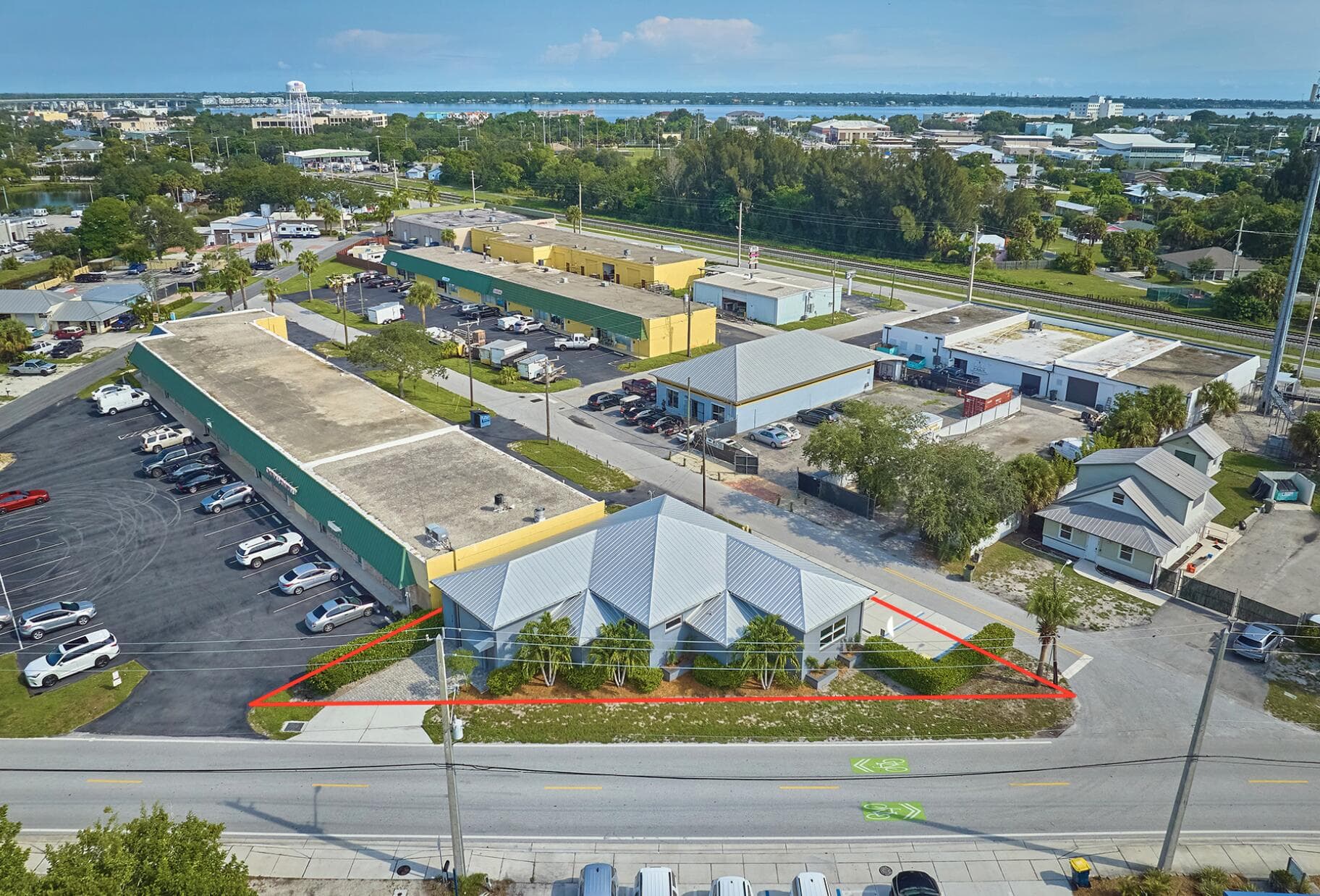 319 SE Florida Street, Stuart, FL 34994 — photo 1 of 7