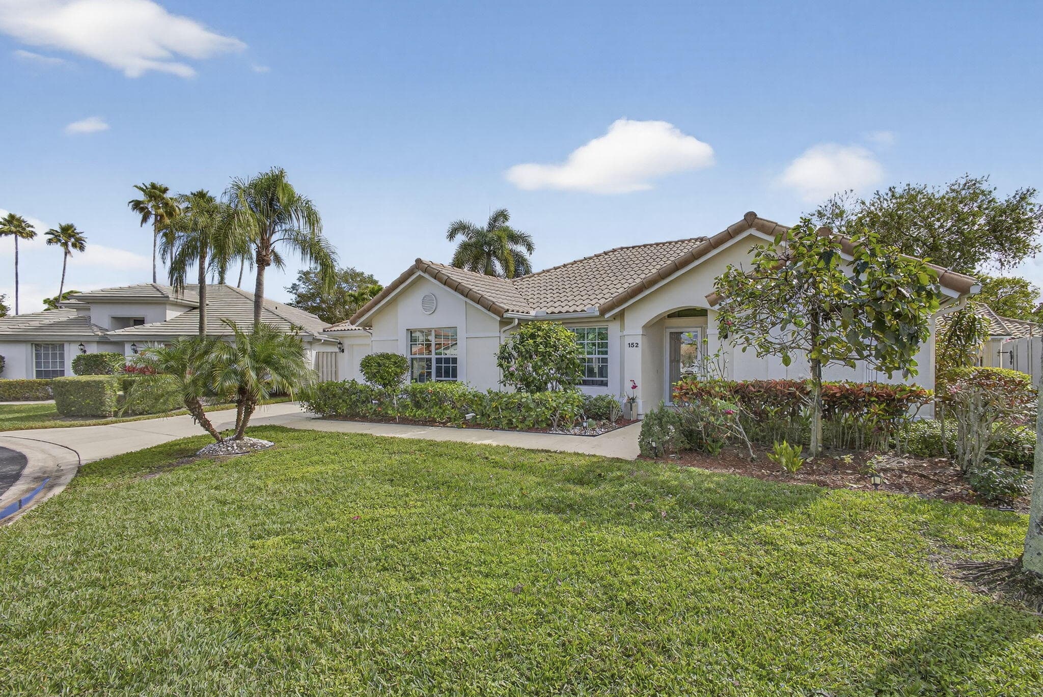 152 Eagleton Court, Palm Beach Gardens, FL 33418 — photo 2 of 79