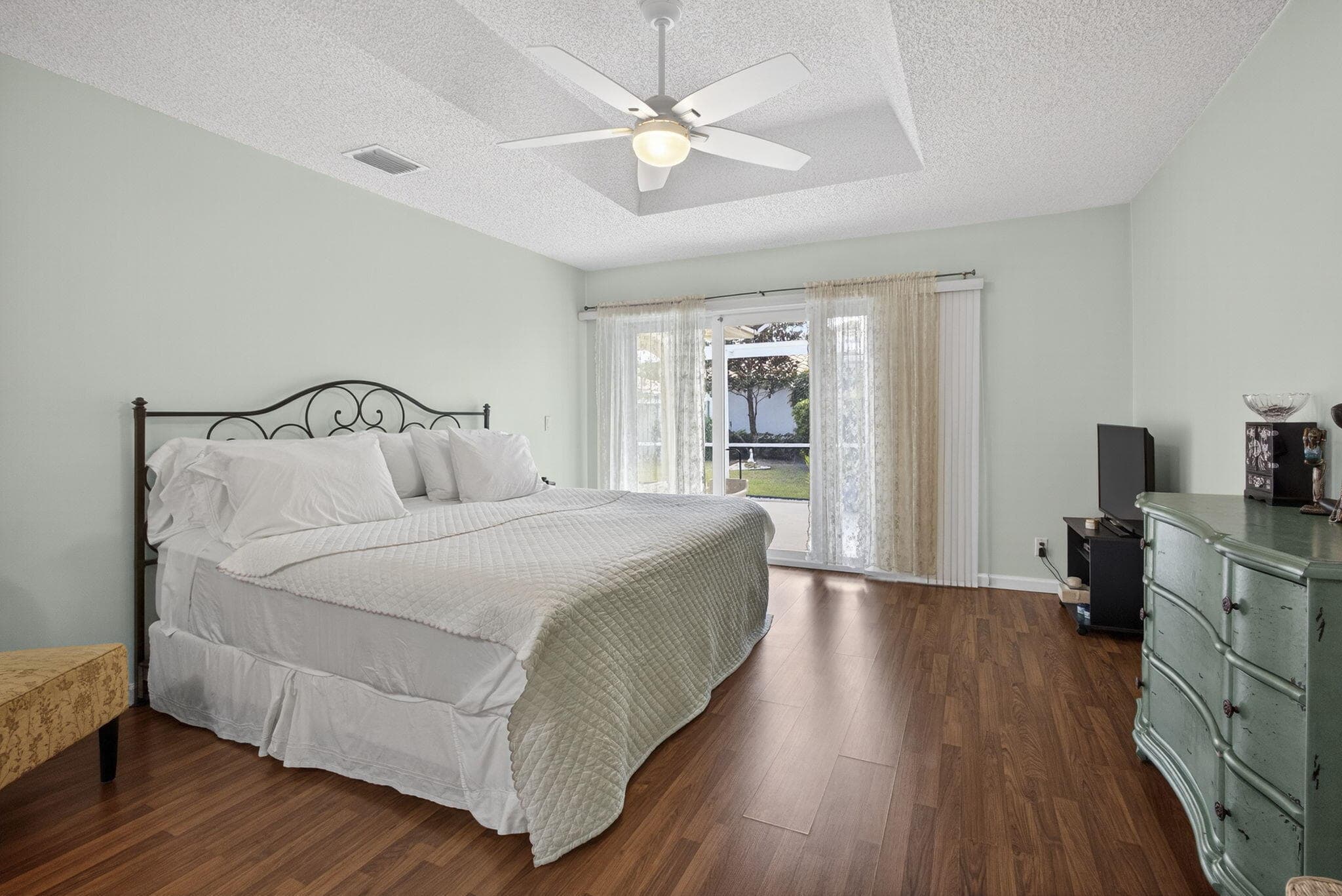 152 Eagleton Court, Palm Beach Gardens, FL 33418 — photo 15 of 79