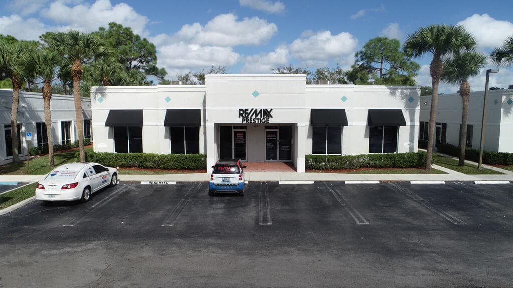 1402 Royal Palm Beach Boulevard 300, Royal Palm Beach, FL 33411 — photo 1 of 12