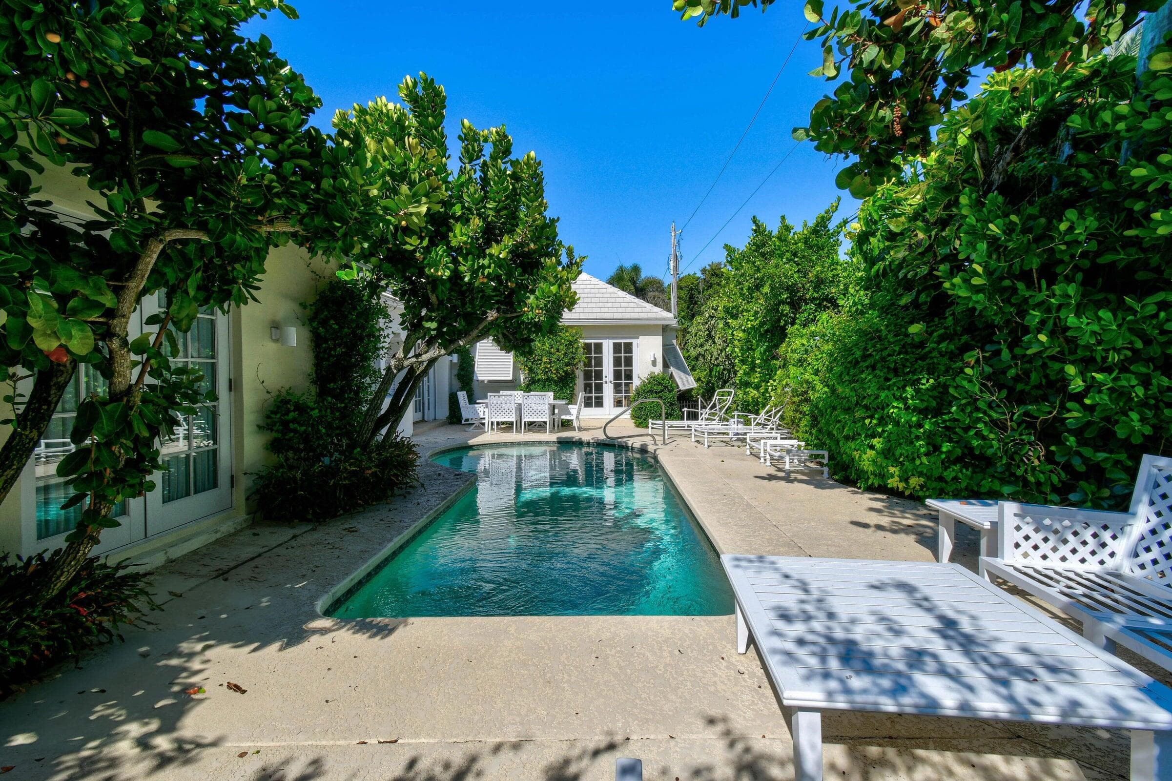 117 Via Vizcaya, Palm Beach, FL 33480 — photo 20 of 21