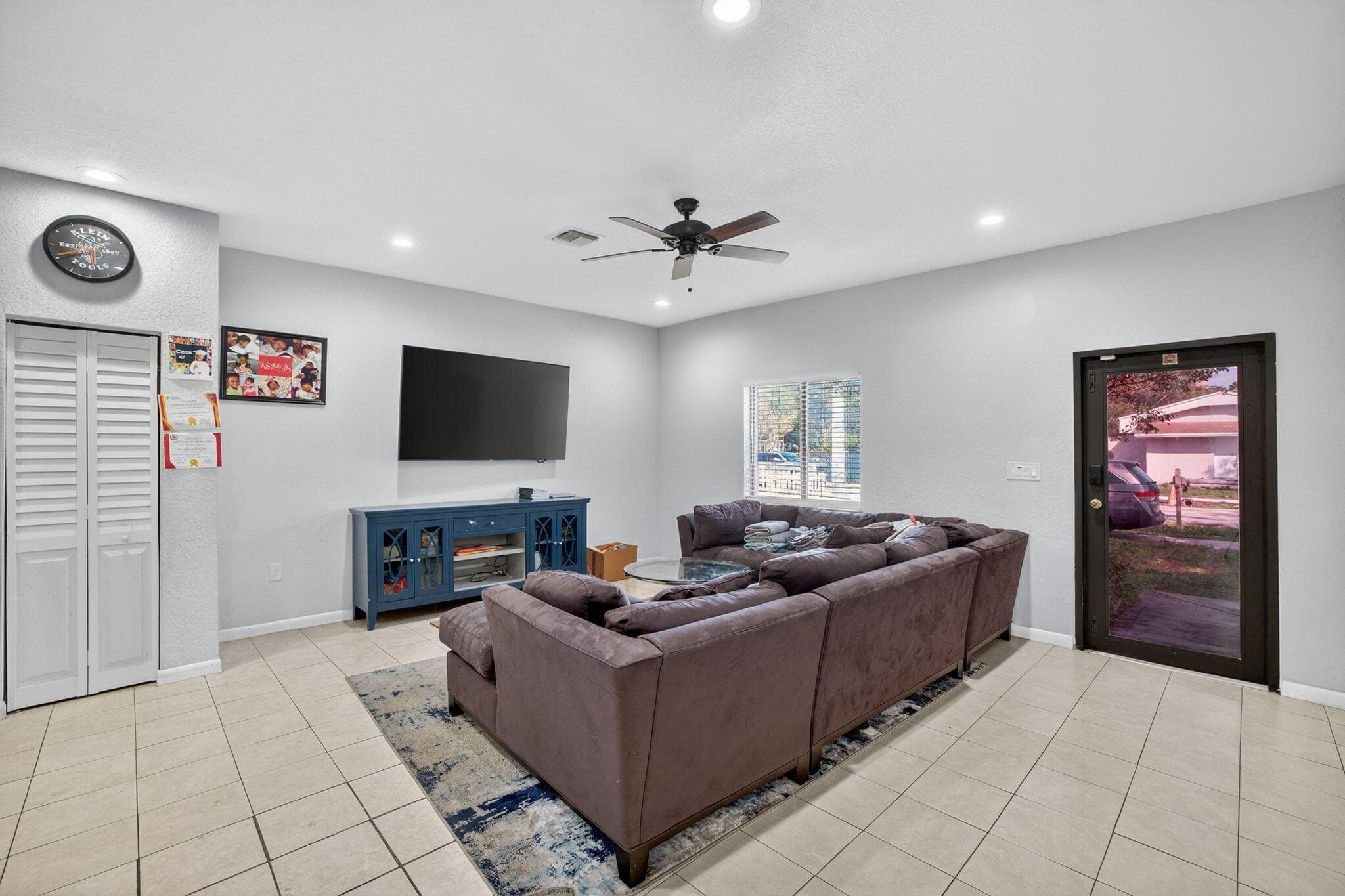 205 NW 27th Terrace, Fort Lauderdale, FL 33311 — photo 7 of 36