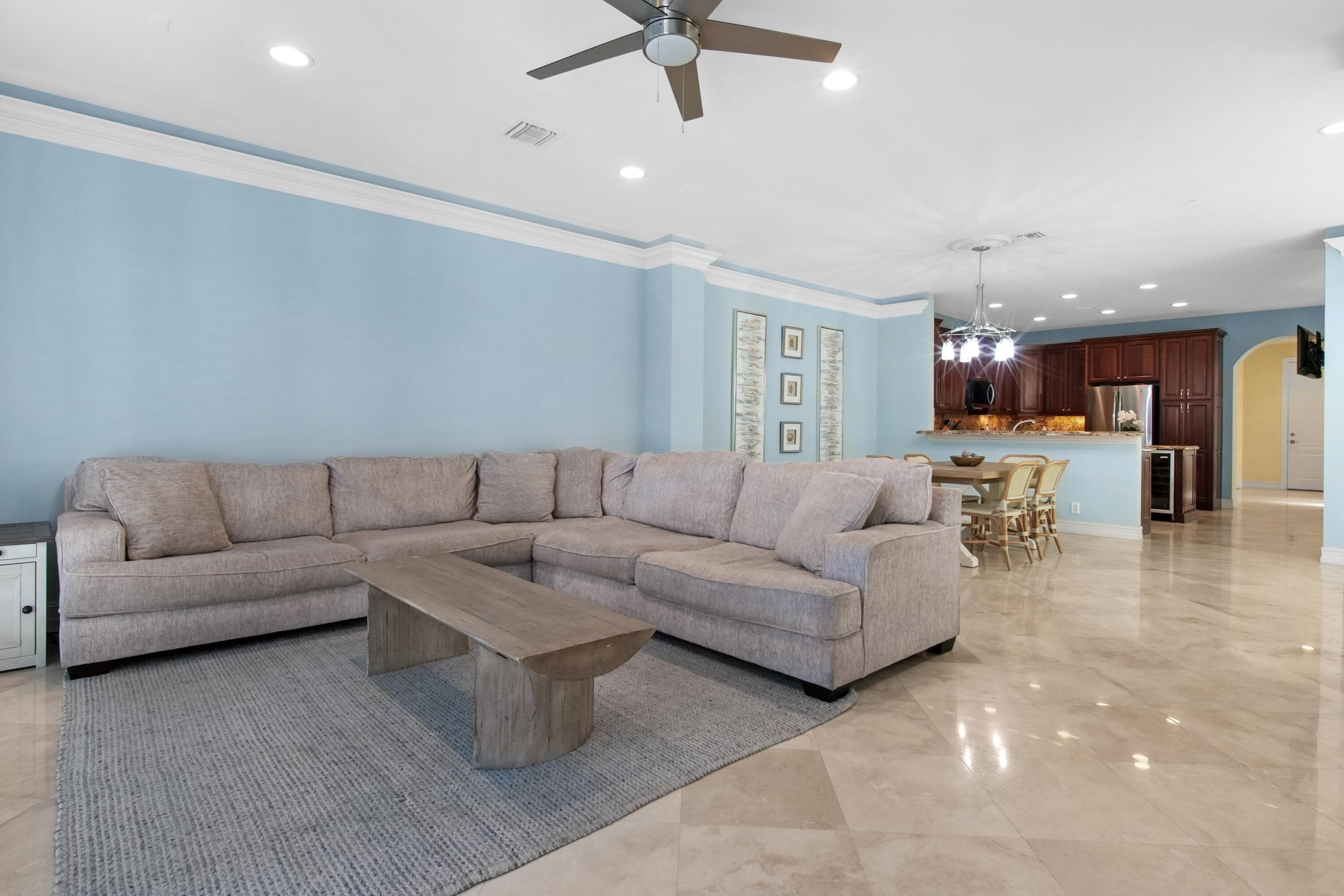 814 N Victoria Park Road, Fort Lauderdale, FL 33304 — photo 8 of 41