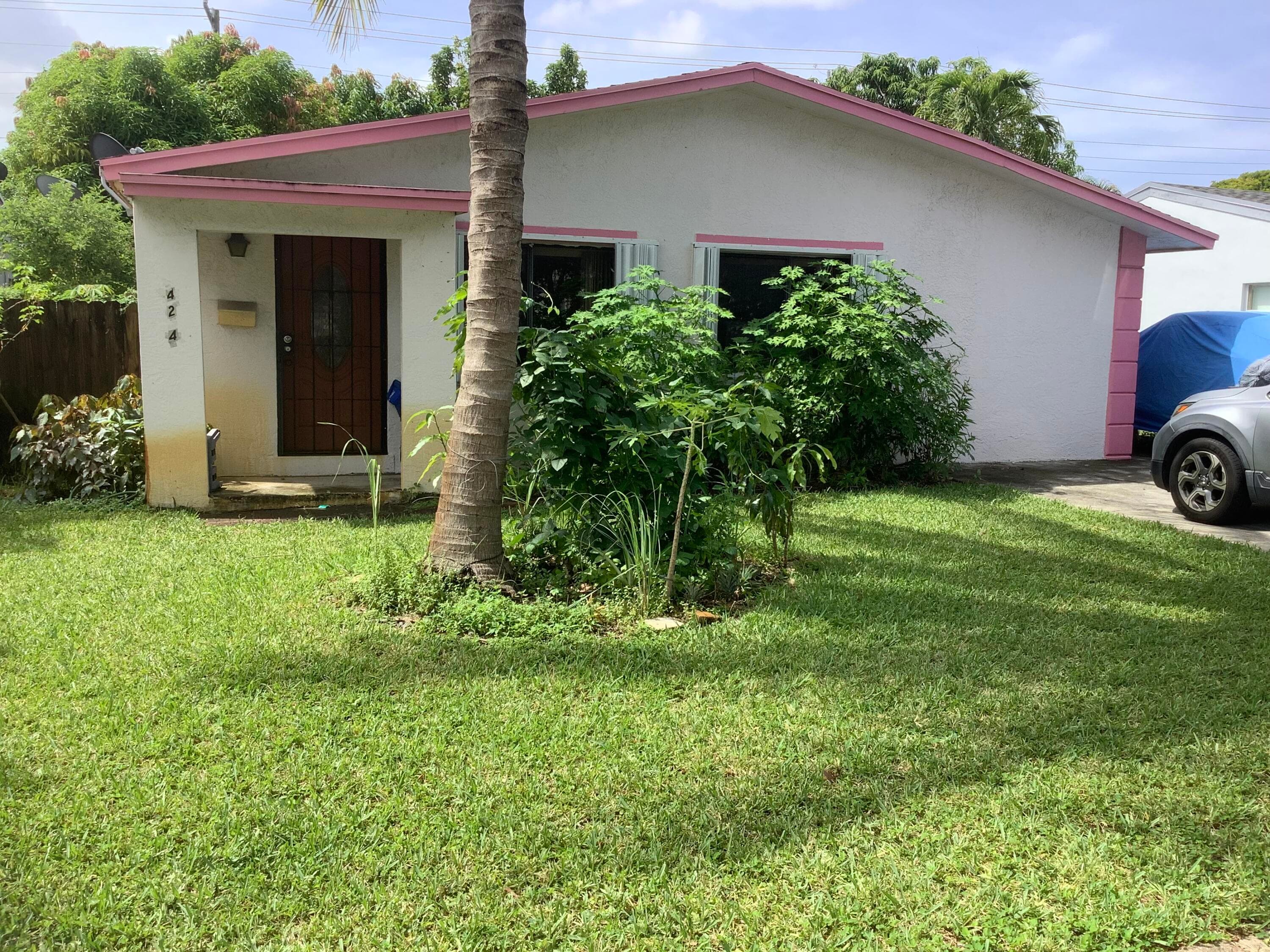 424 59th Street, West Palm Beach, FL 33407 — photo 2 of 40
