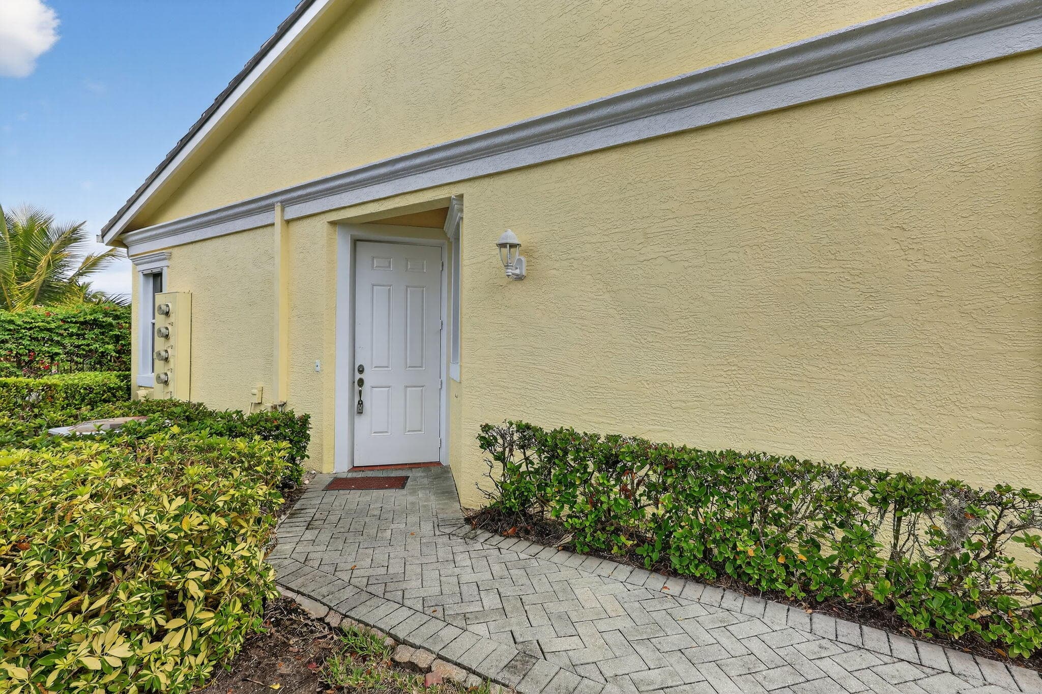 906 Mariner Bay Boulevard, Hutchinson Island, FL 34949 — photo 36 of 61