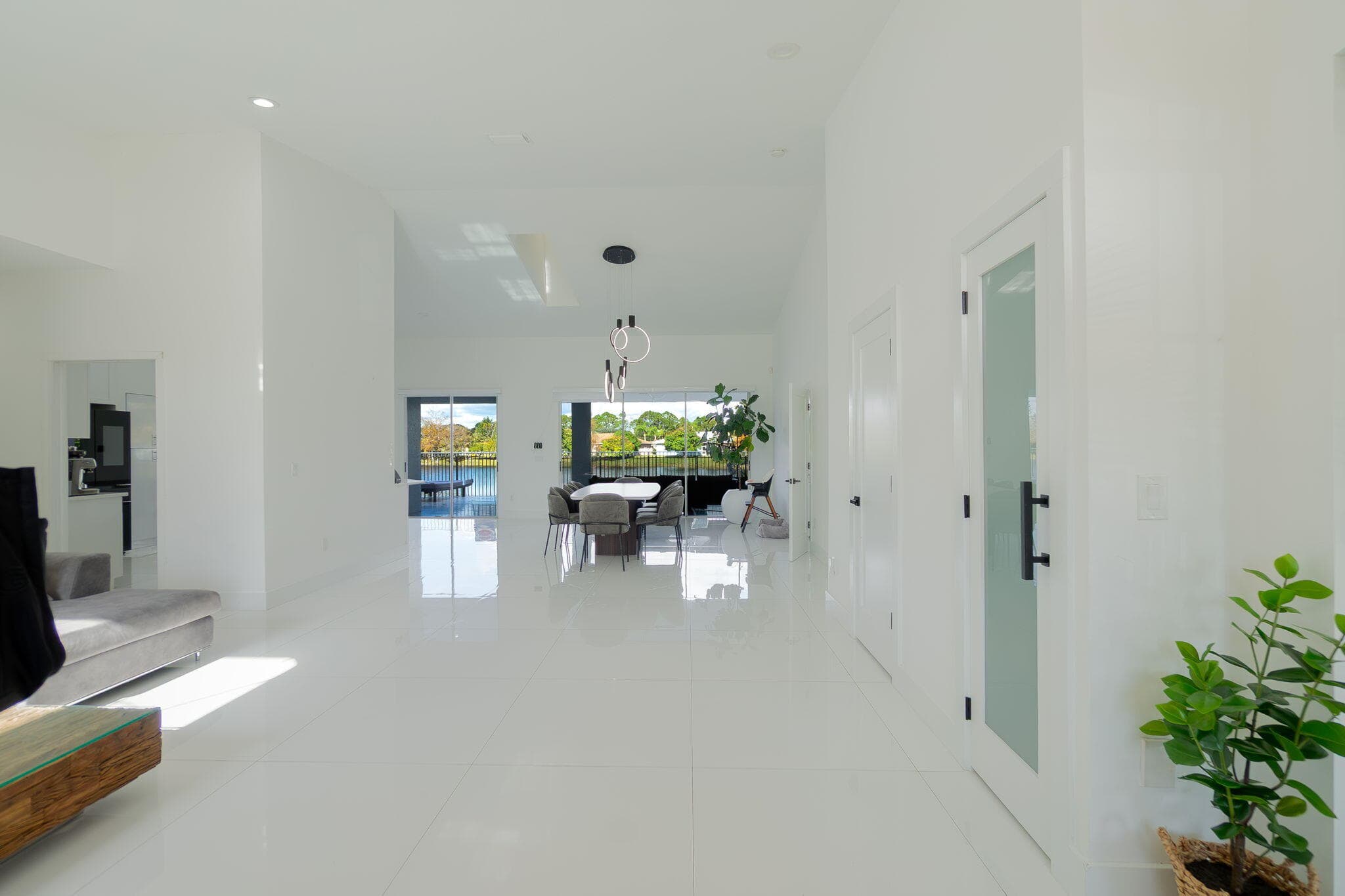 120 Saratoga Boulevard W, Royal Palm Beach, FL 33411 — photo 5 of 34