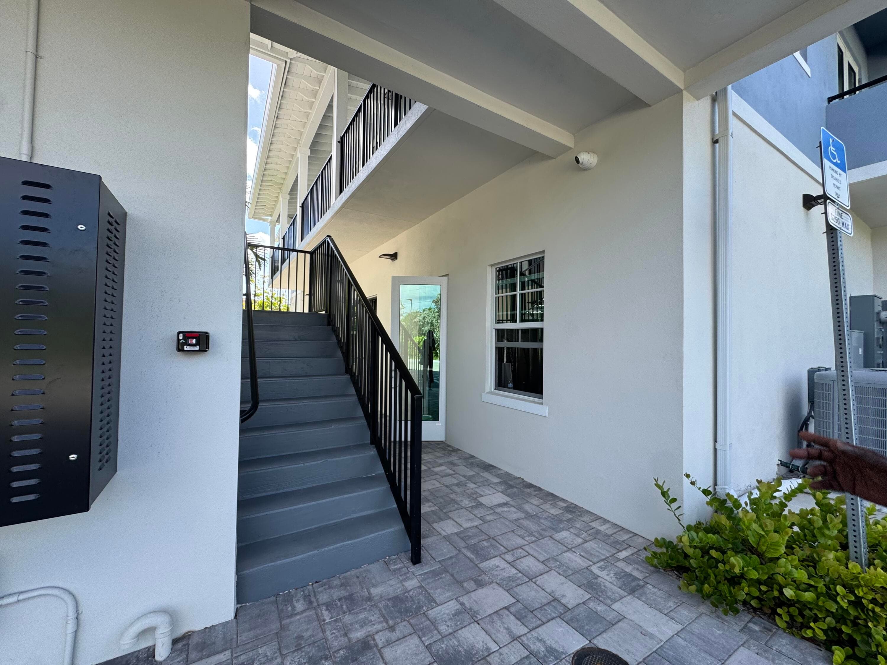 20 NW 6th Avenue, Delray Beach, FL 33444 — photo 9 of 12