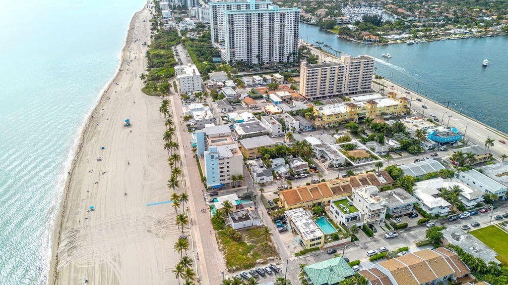 334 Oregon Street 1-5, Hollywood, FL 33019 — photo 2 of 2