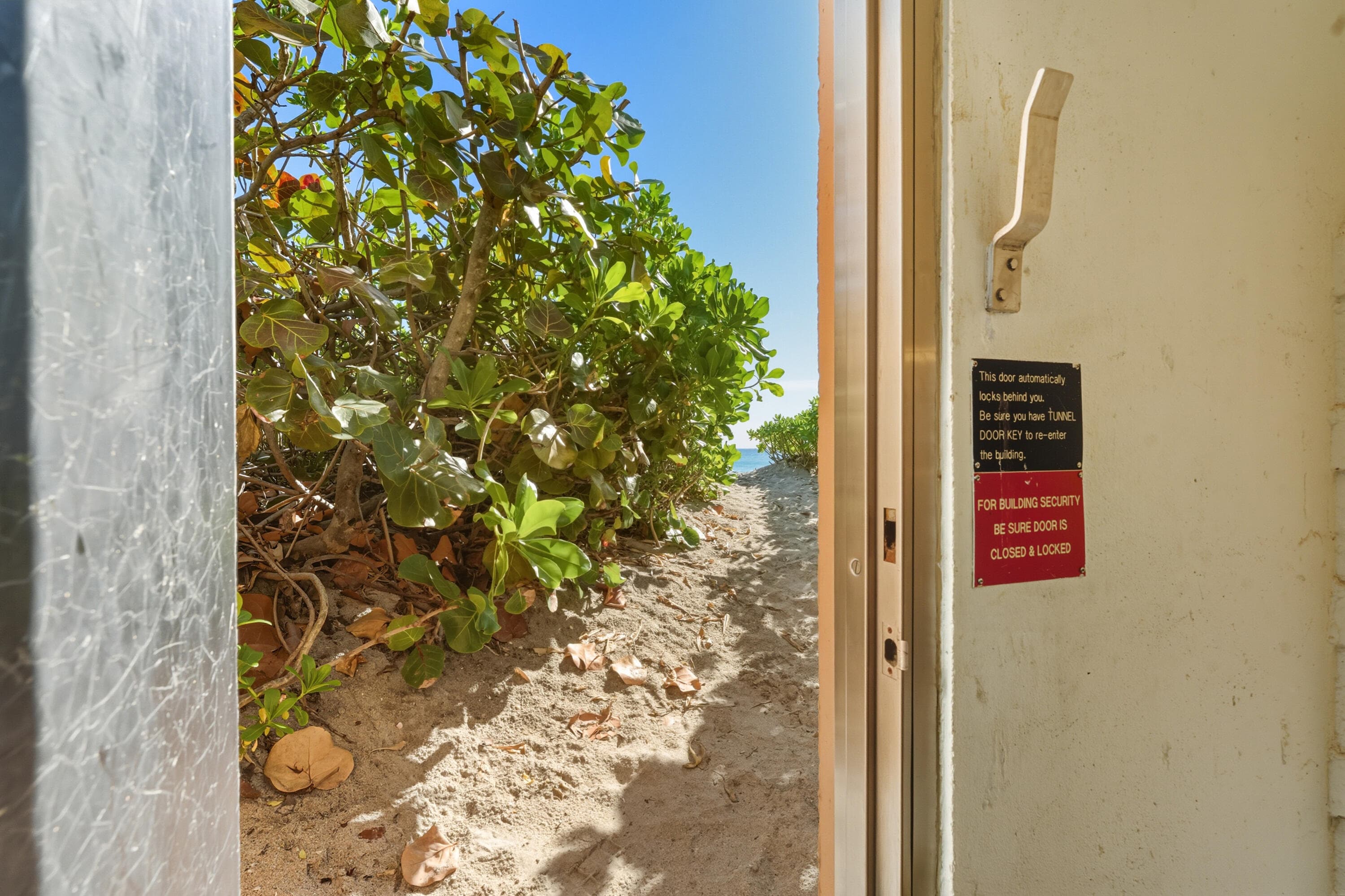 100 Worth Avenue 308, Palm Beach, FL 33480 — photo 25 of 47
