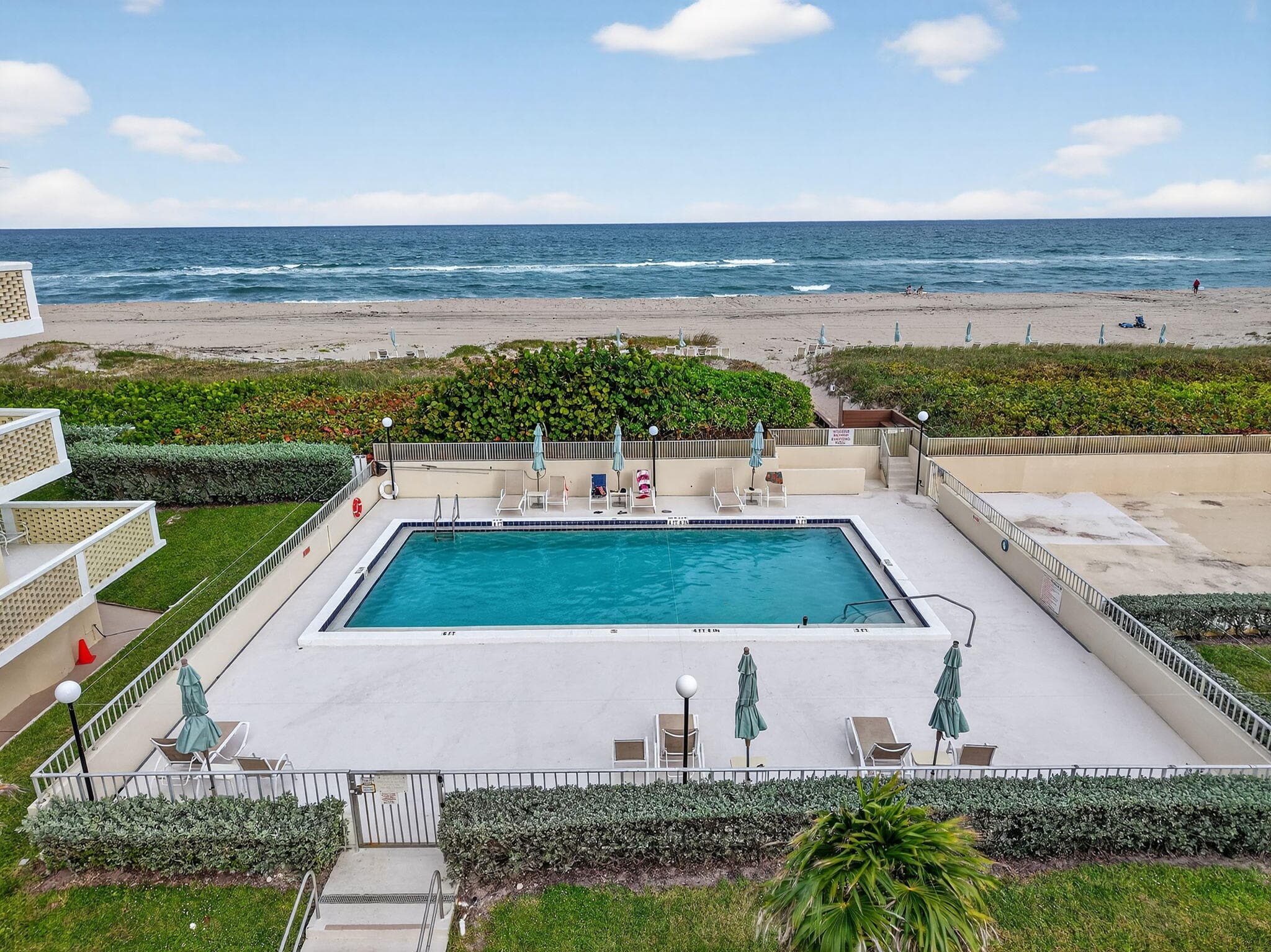 2565 S Ocean Boulevard 1030-C, Palm Beach, FL 33480 — photo 1 of 8