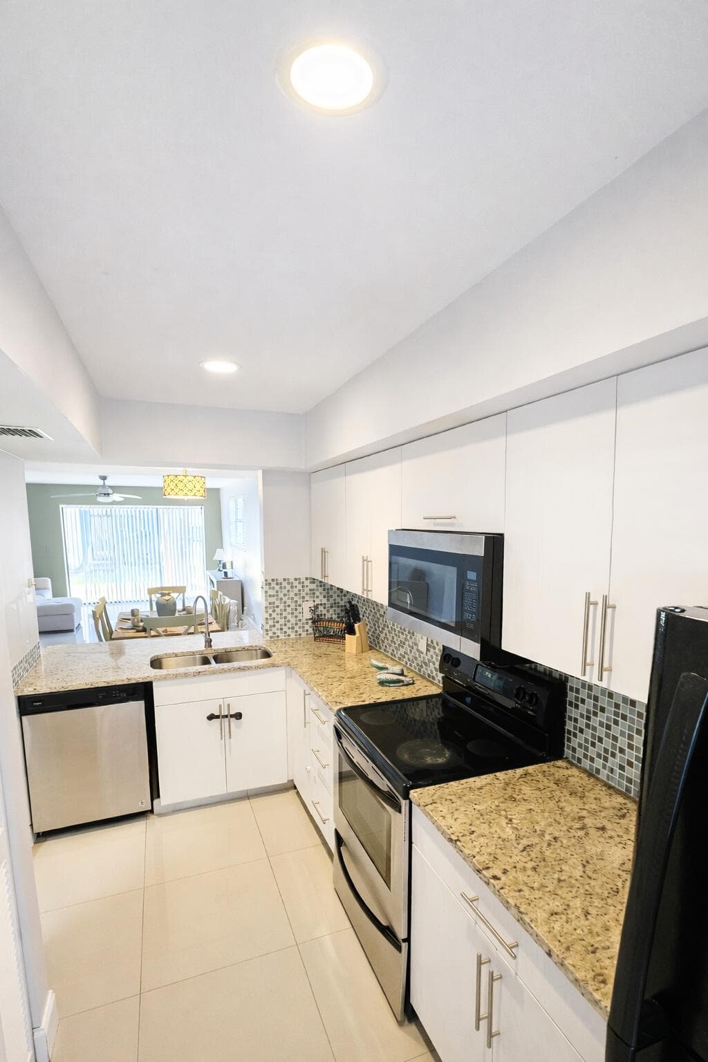 11596 NW 45th Street 4, Coral Springs, FL 33065 — photo 2 of 19