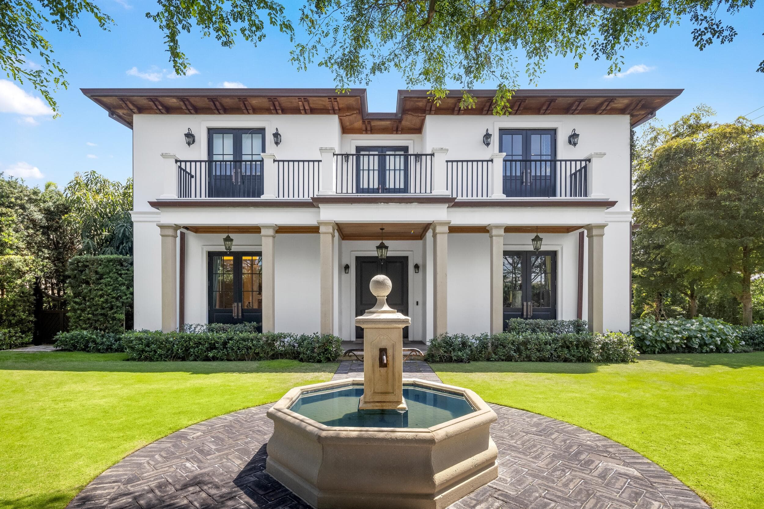 1053 N Lake Way, Palm Beach, FL 33480 — photo 1 of 82