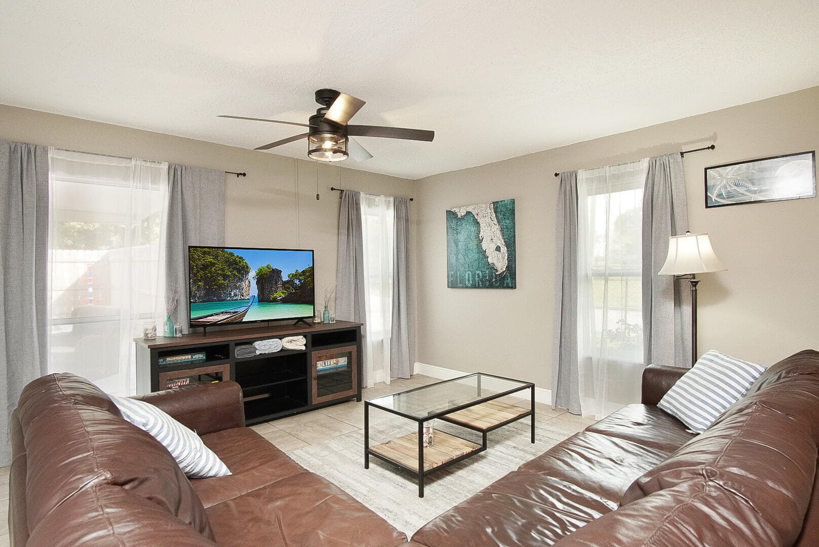 1002 Avenue E E, Fort Pierce, FL 34950 — photo 4 of 34