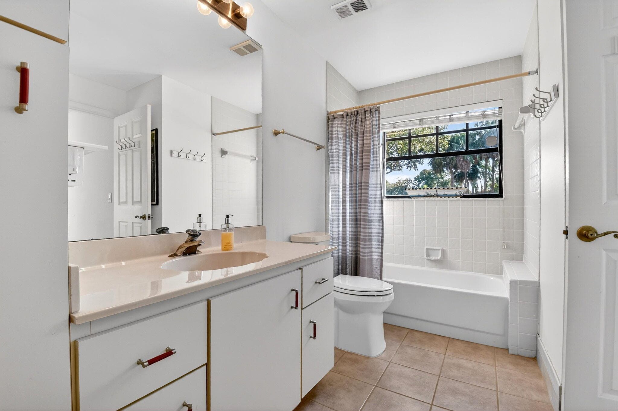 8065 Aberdeen Drive 101, Boynton Beach, FL 33472 — photo 23 of 71