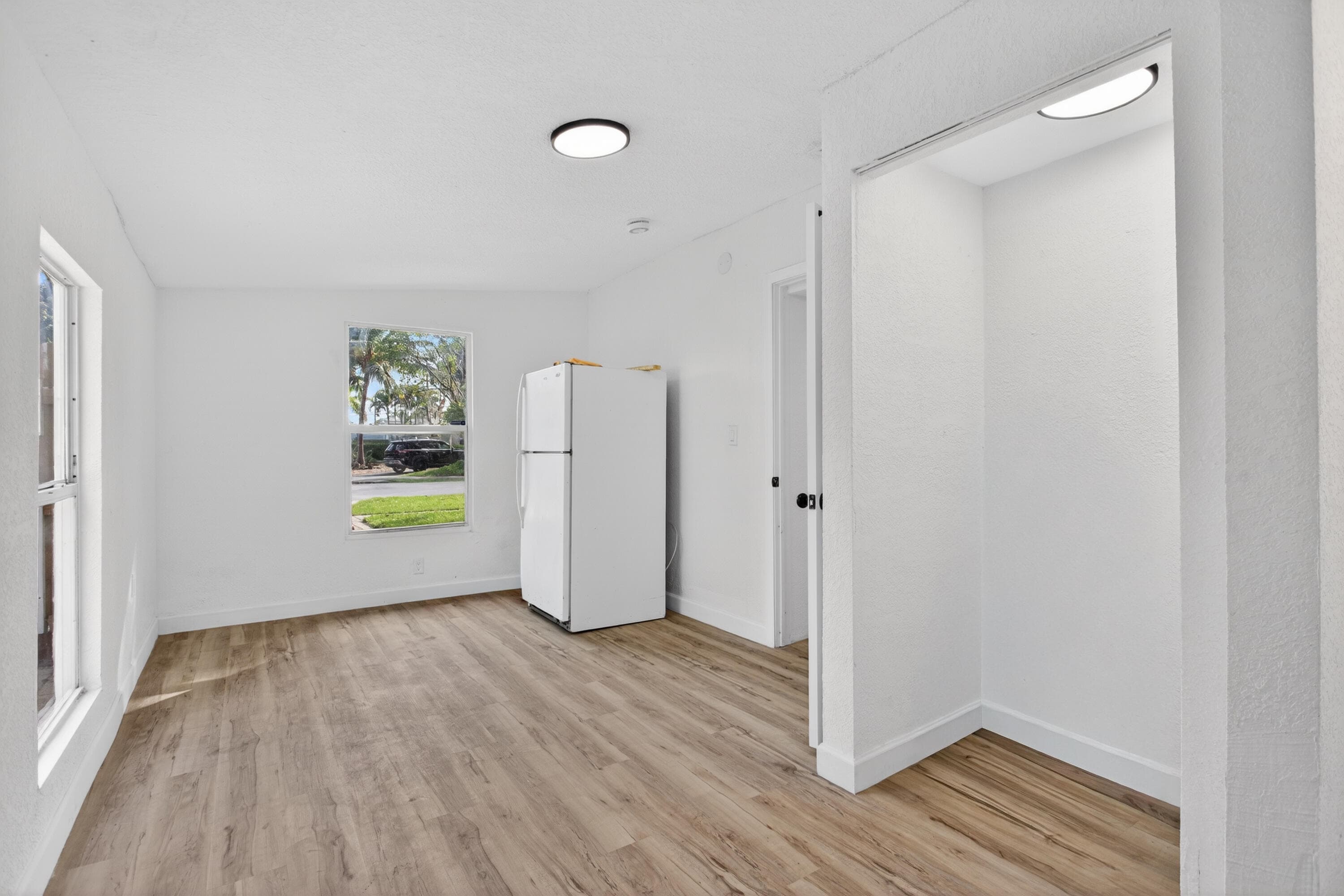 5183 NE 15th Avenue, Pompano Beach, FL 33064 — photo 17 of 34