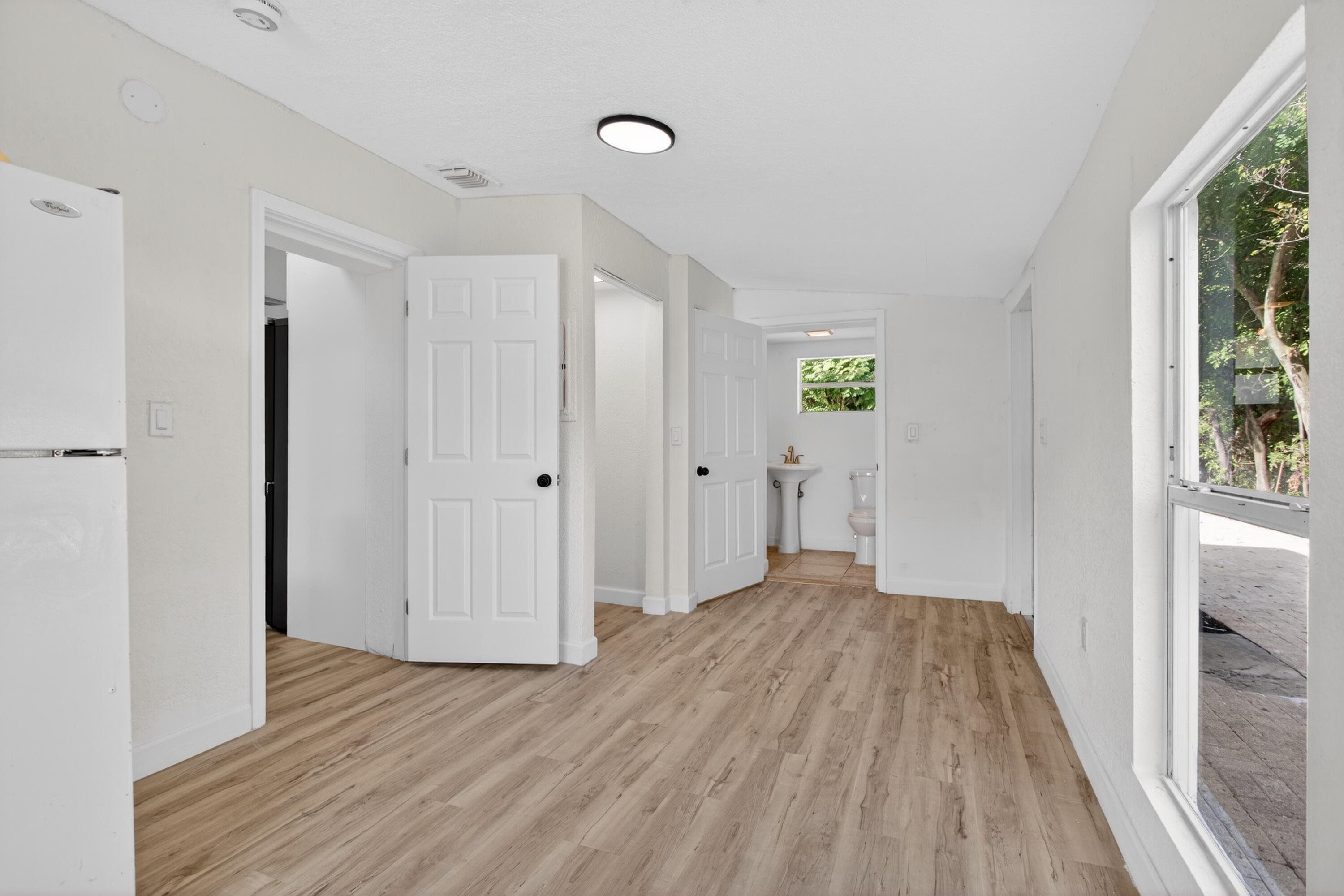 5183 NE 15th Avenue, Pompano Beach, FL 33064 — photo 21 of 34