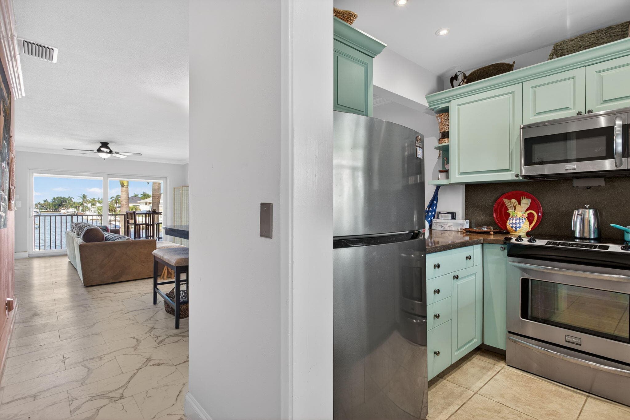2311 NE 36th Street 2a, Lighthouse Point, FL 33064 — photo 8 of 35