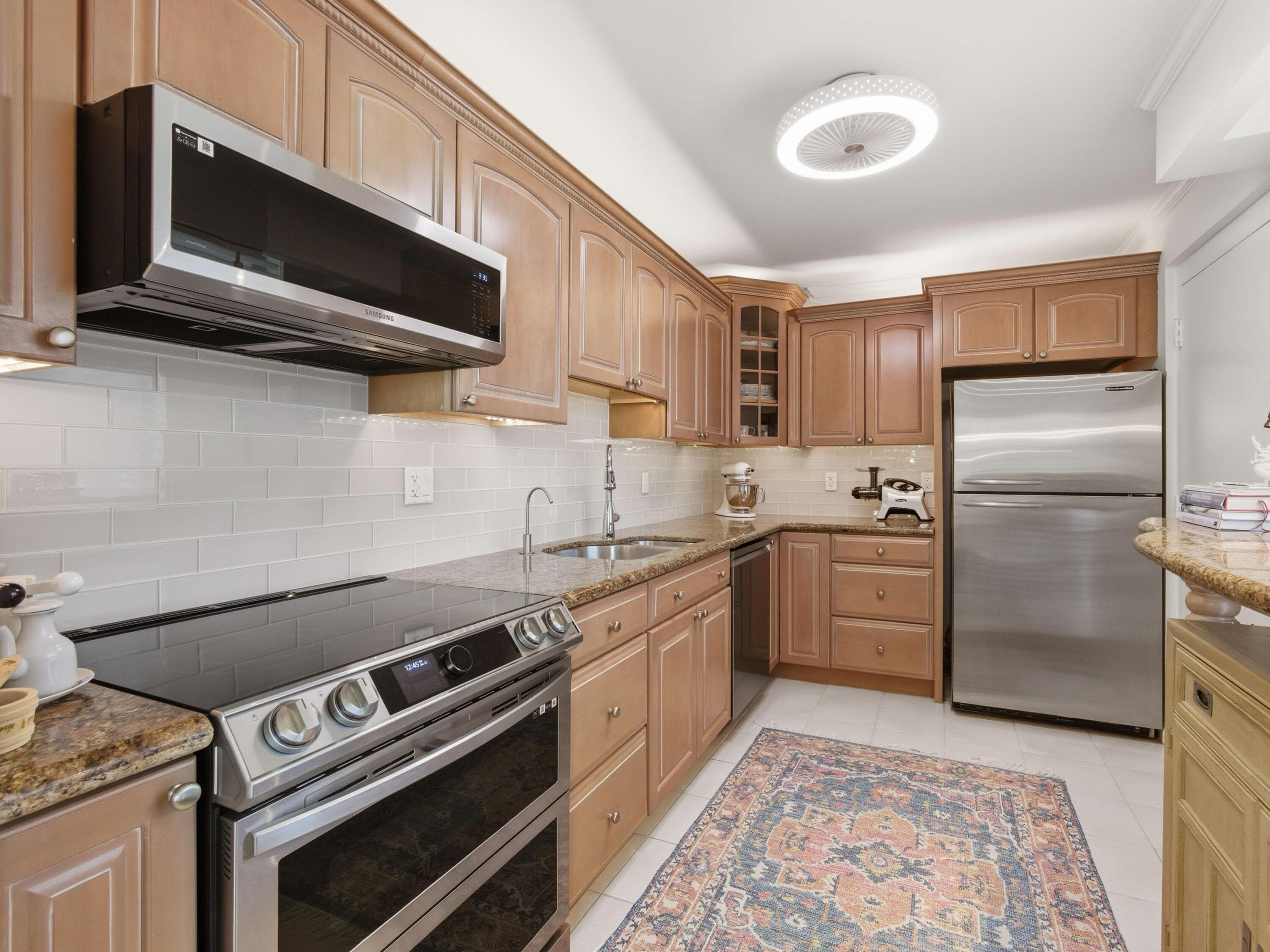 2520 Presidential Way 203, West Palm Beach, FL 33401 — photo 10 of 36
