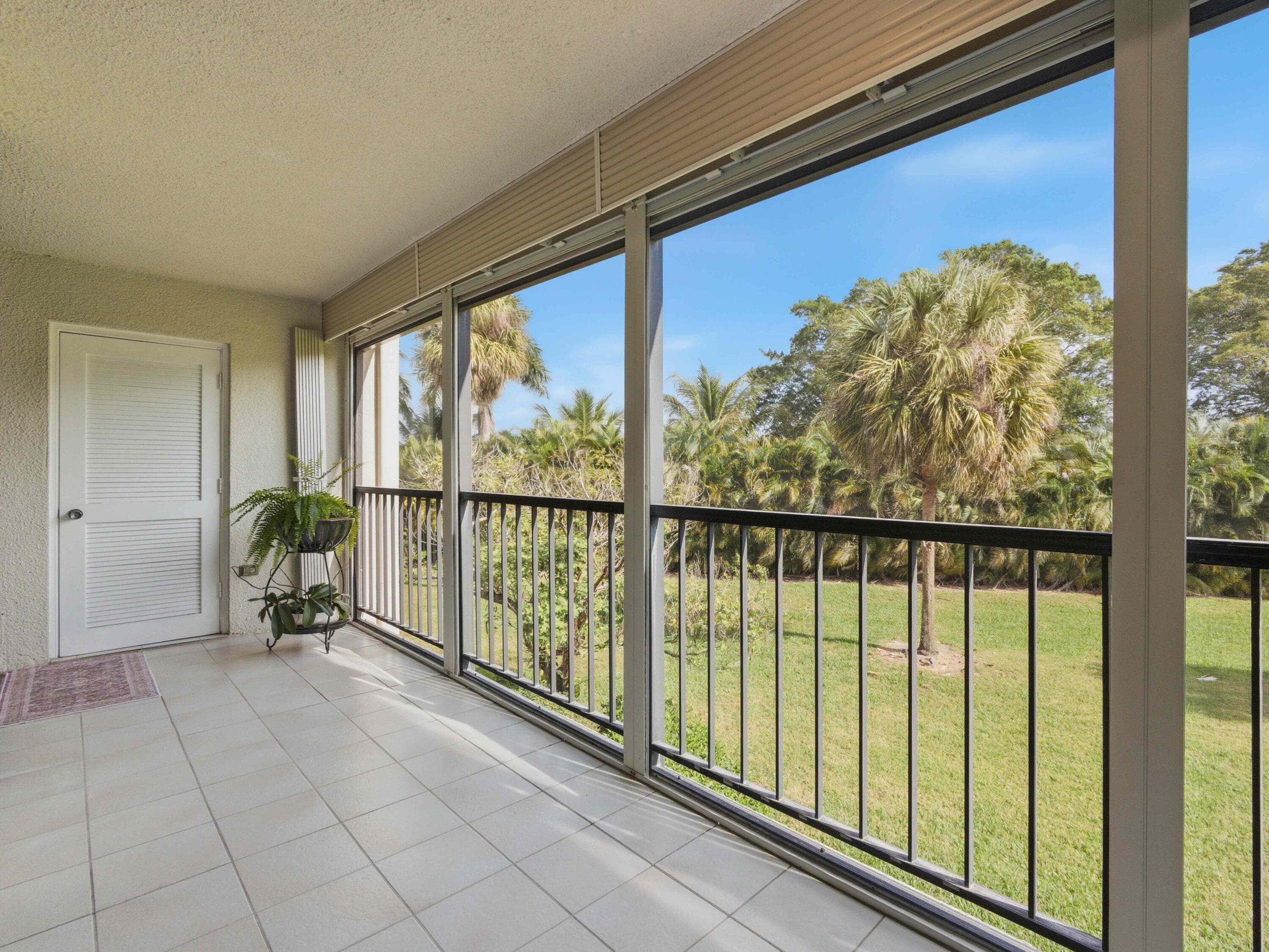 2520 Presidential Way 203, West Palm Beach, FL 33401 — photo 22 of 36