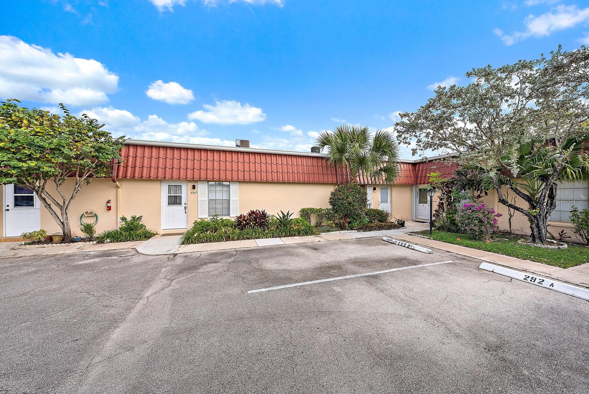 292 Cape Cod Circle B, Lake Worth, FL 33467 — photo