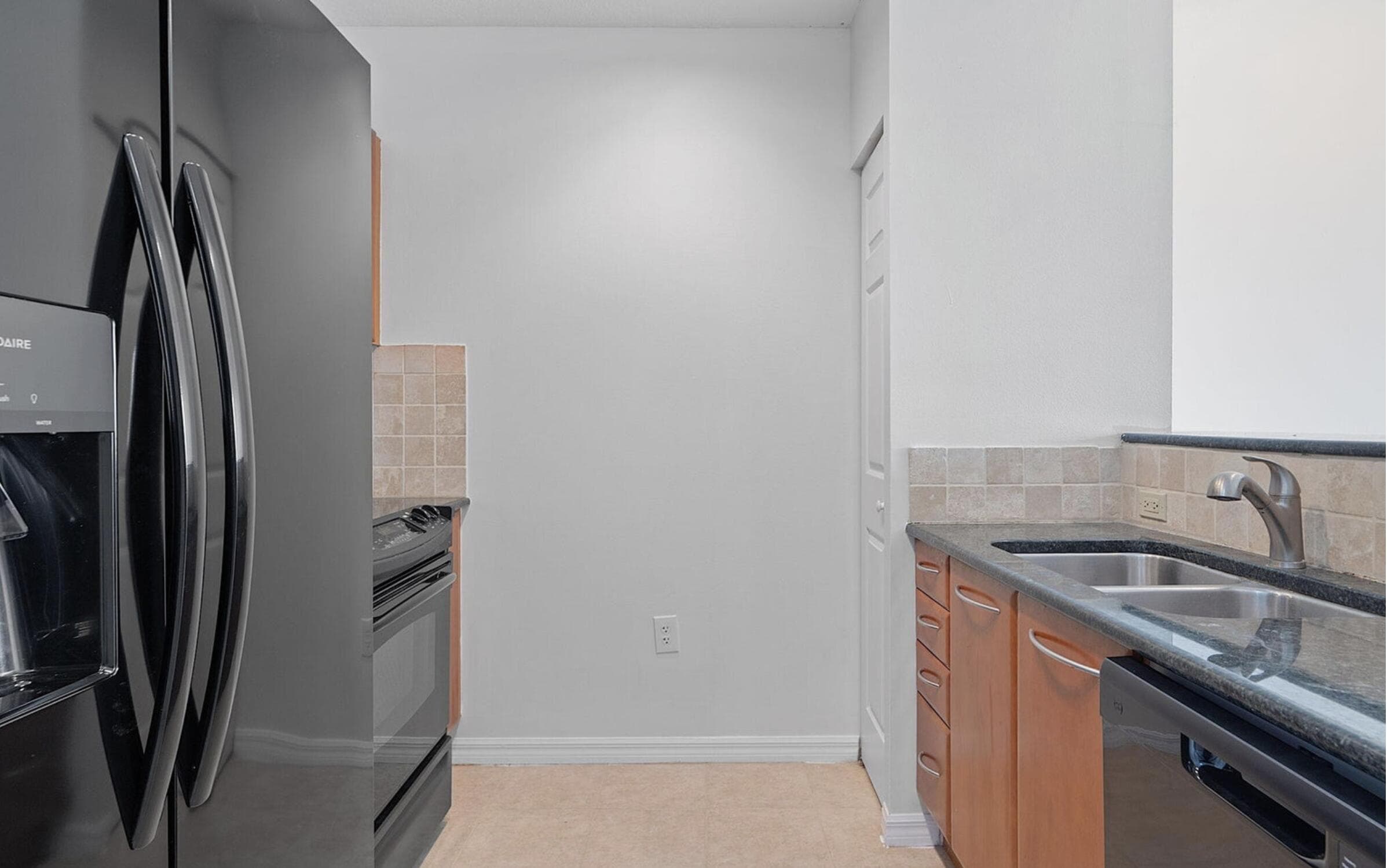 511 Lucerne Avenue 610, Lake Worth Beach, FL 33460 — photo 19 of 30