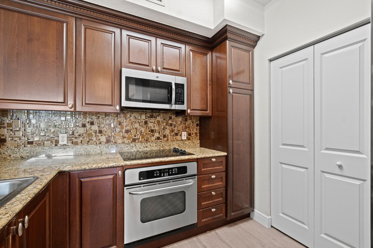 1660 Renaissance Commons Boulevard 2524, Boynton Beach, FL 33426 — photo 10 of 38