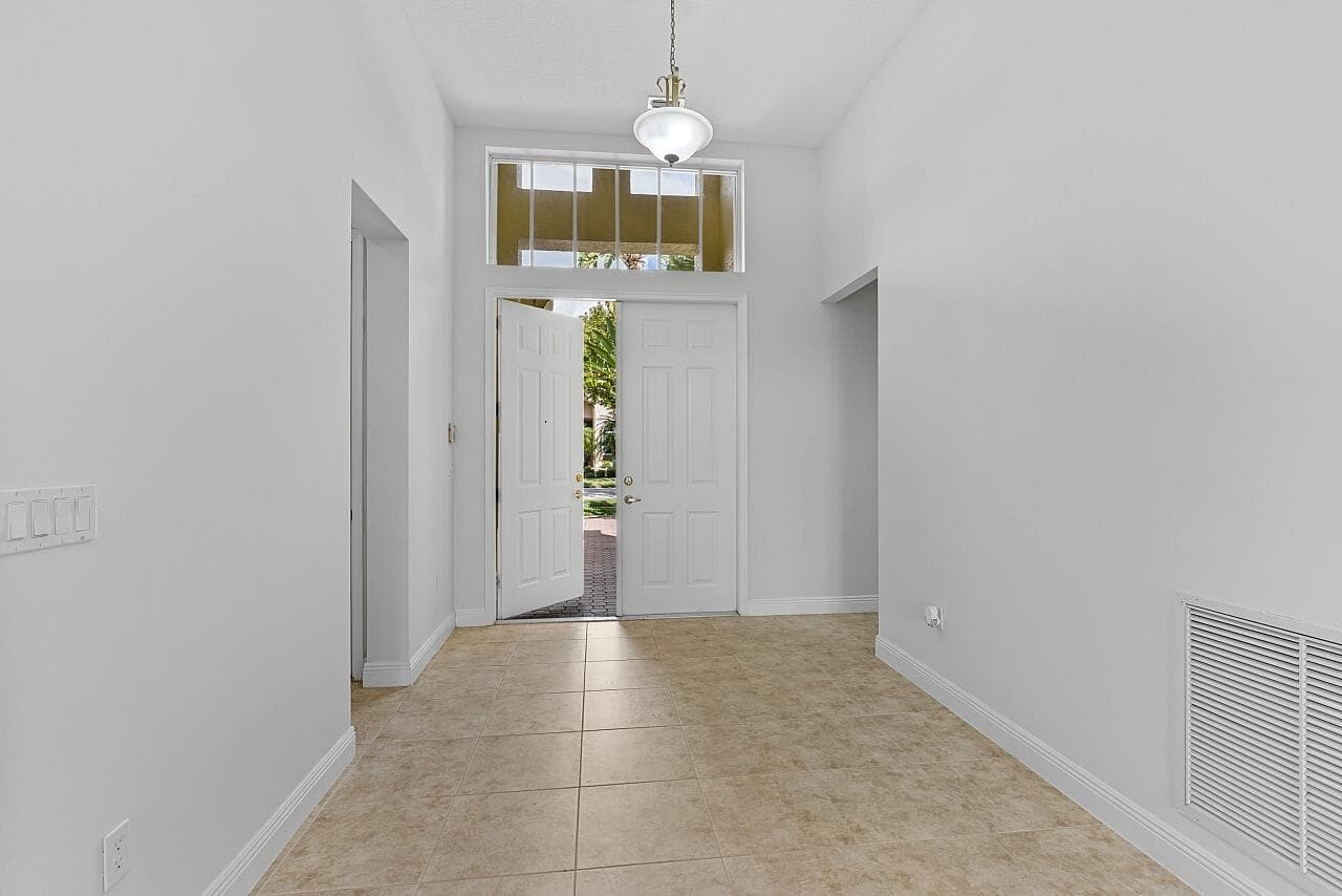 9724 Via Grandezza W, Wellington, FL 33411 — photo 13 of 56