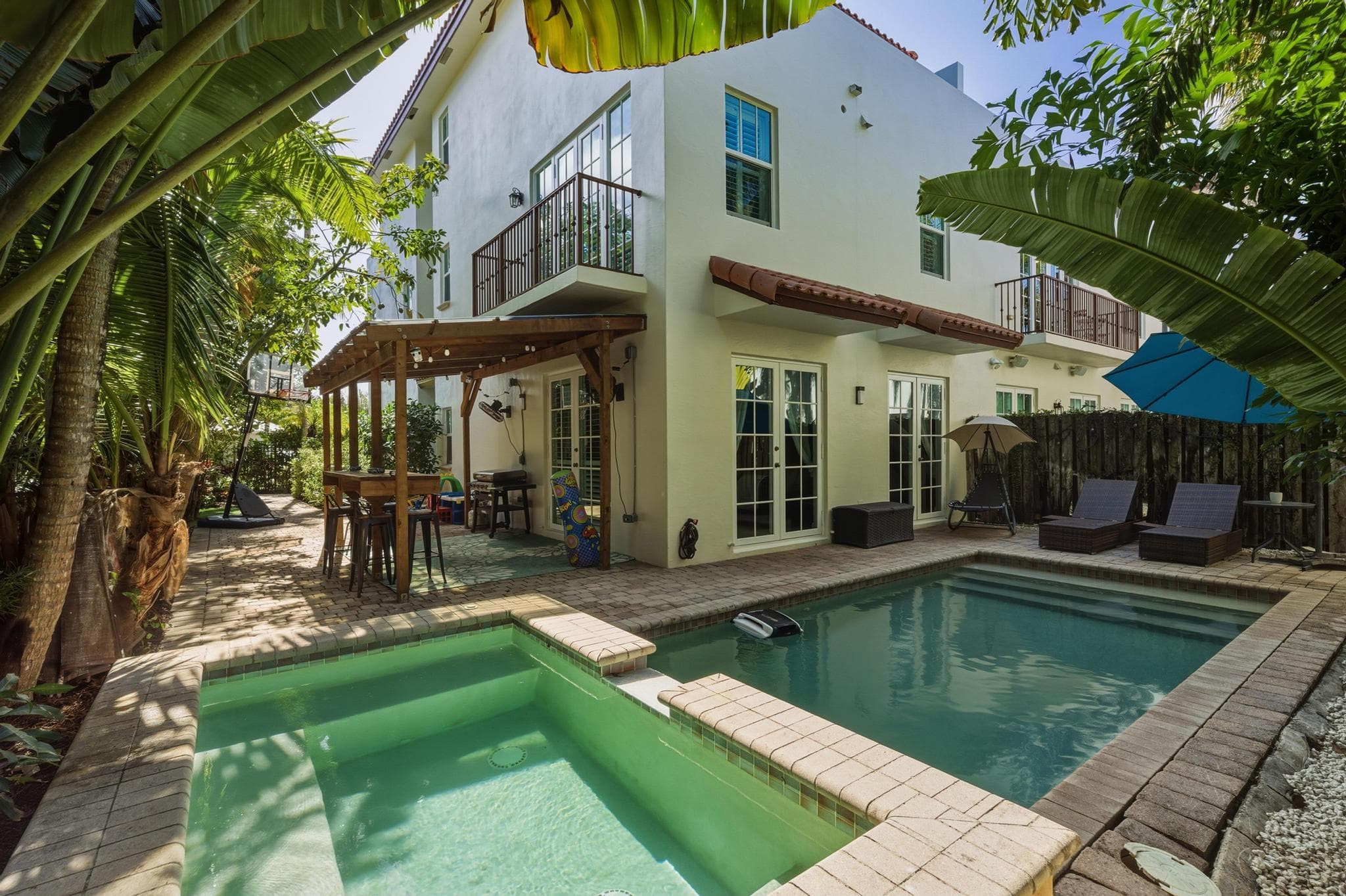 1709 NE 8th Street 1709, Fort Lauderdale, FL 33304 — photo 3 of 62