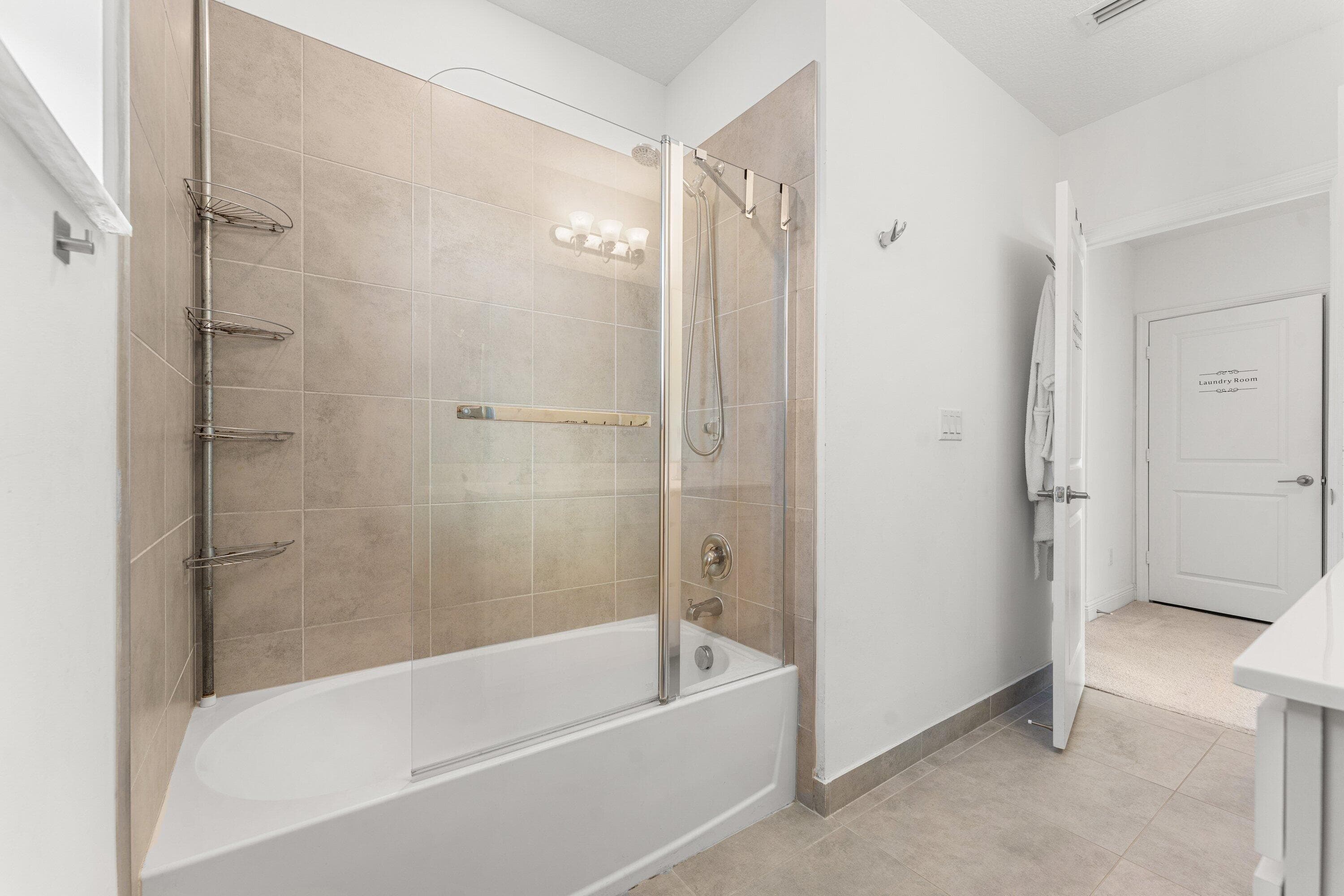 4330 Lago Drive, Deerfield Beach, FL 33064 — photo 24 of 36