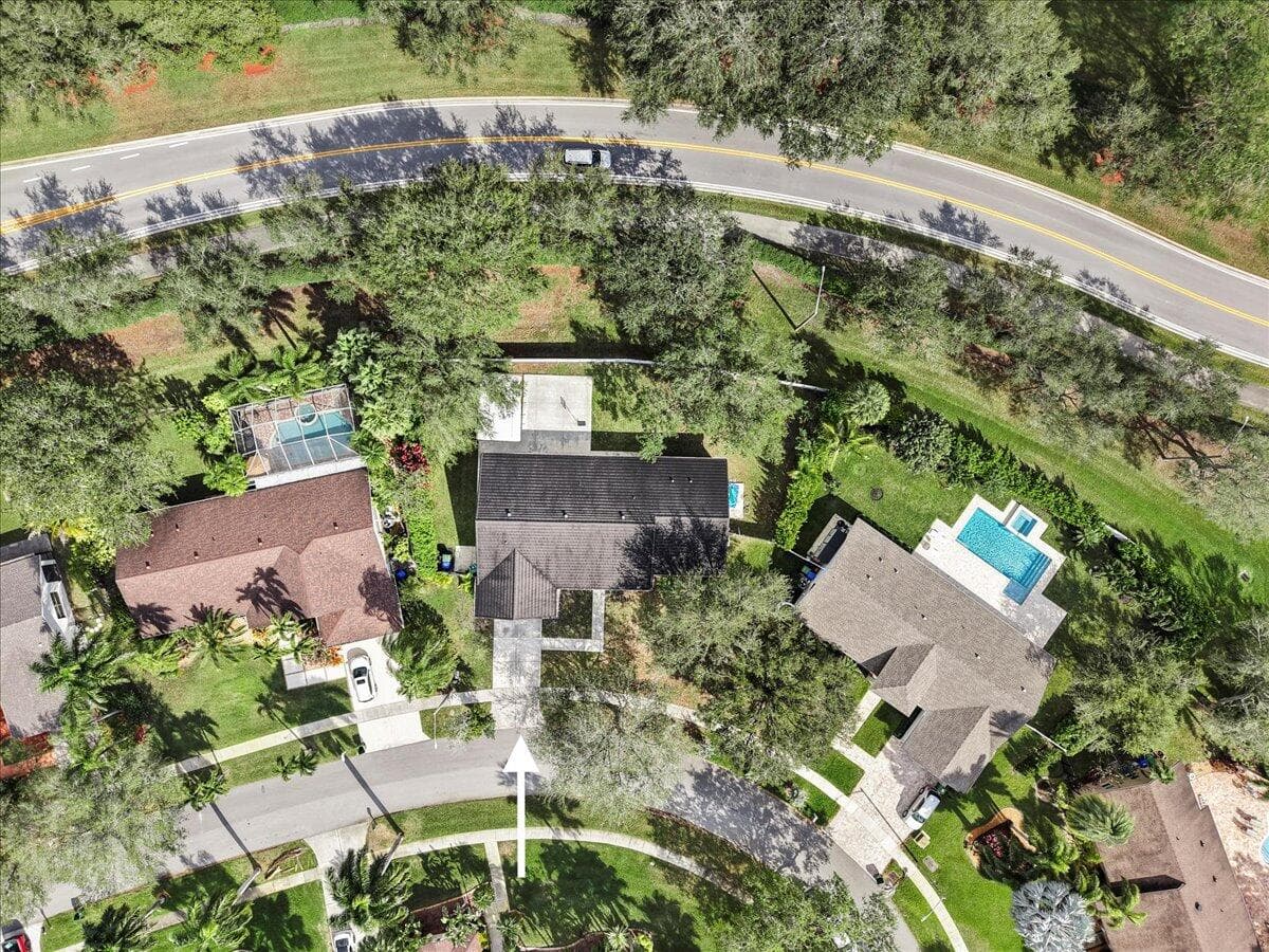 20221 NW 8th Street, Pembroke Pines, FL 33029 — photo 25 of 41