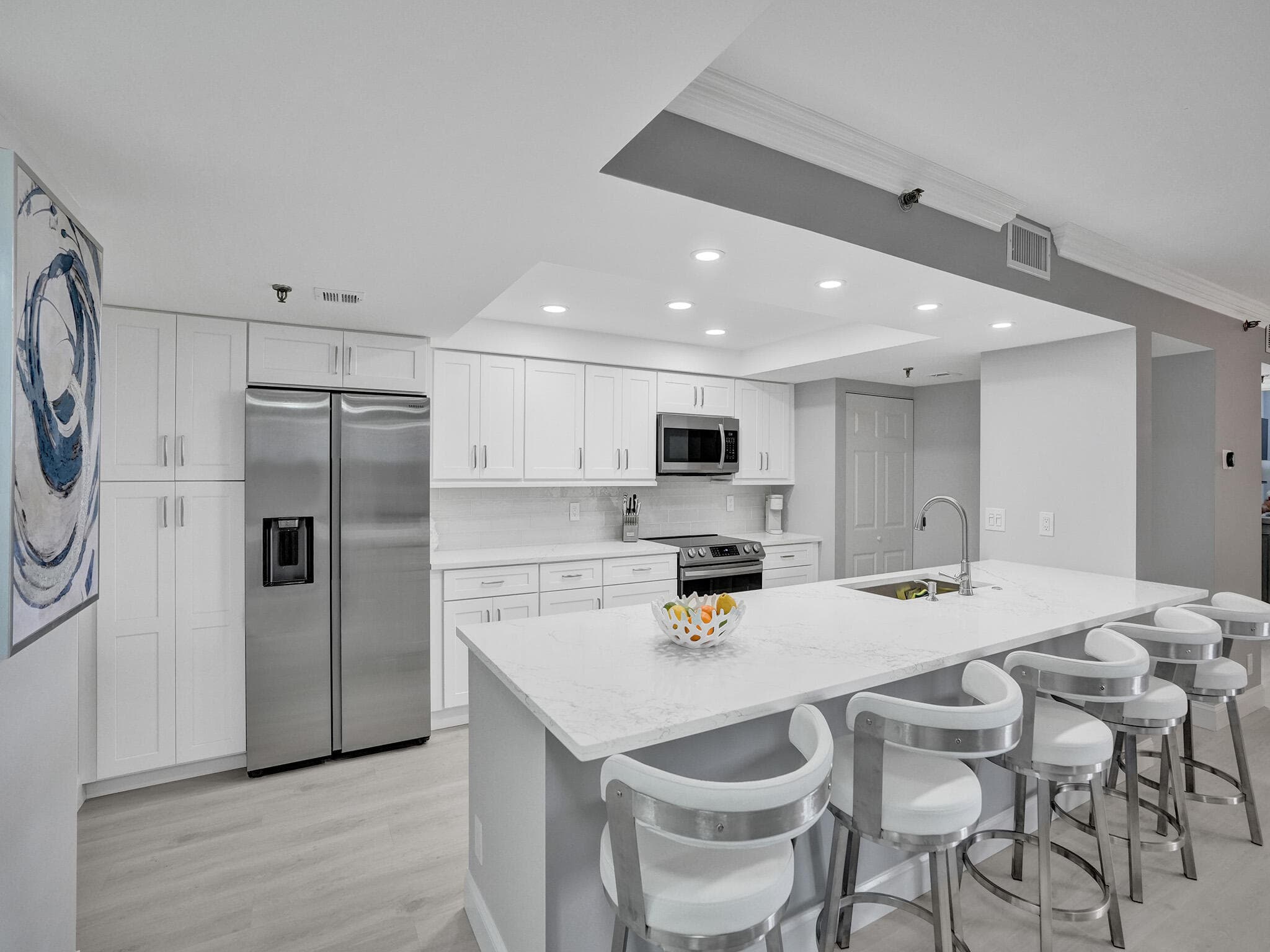 955 Egret Circle 405, Delray Beach, FL 33444 — photo 1 of 45