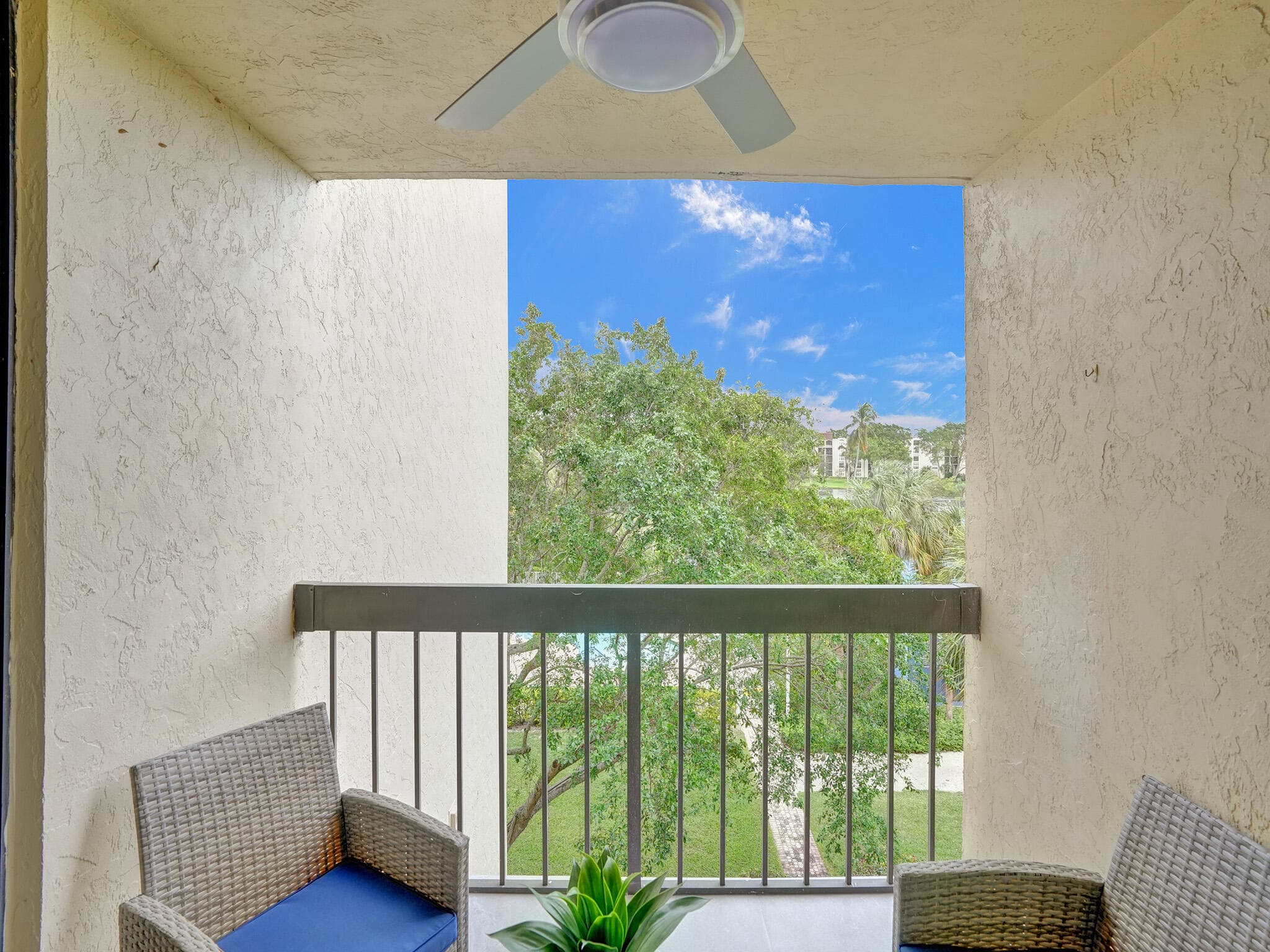 955 Egret Circle 405, Delray Beach, FL 33444 — photo 39 of 45