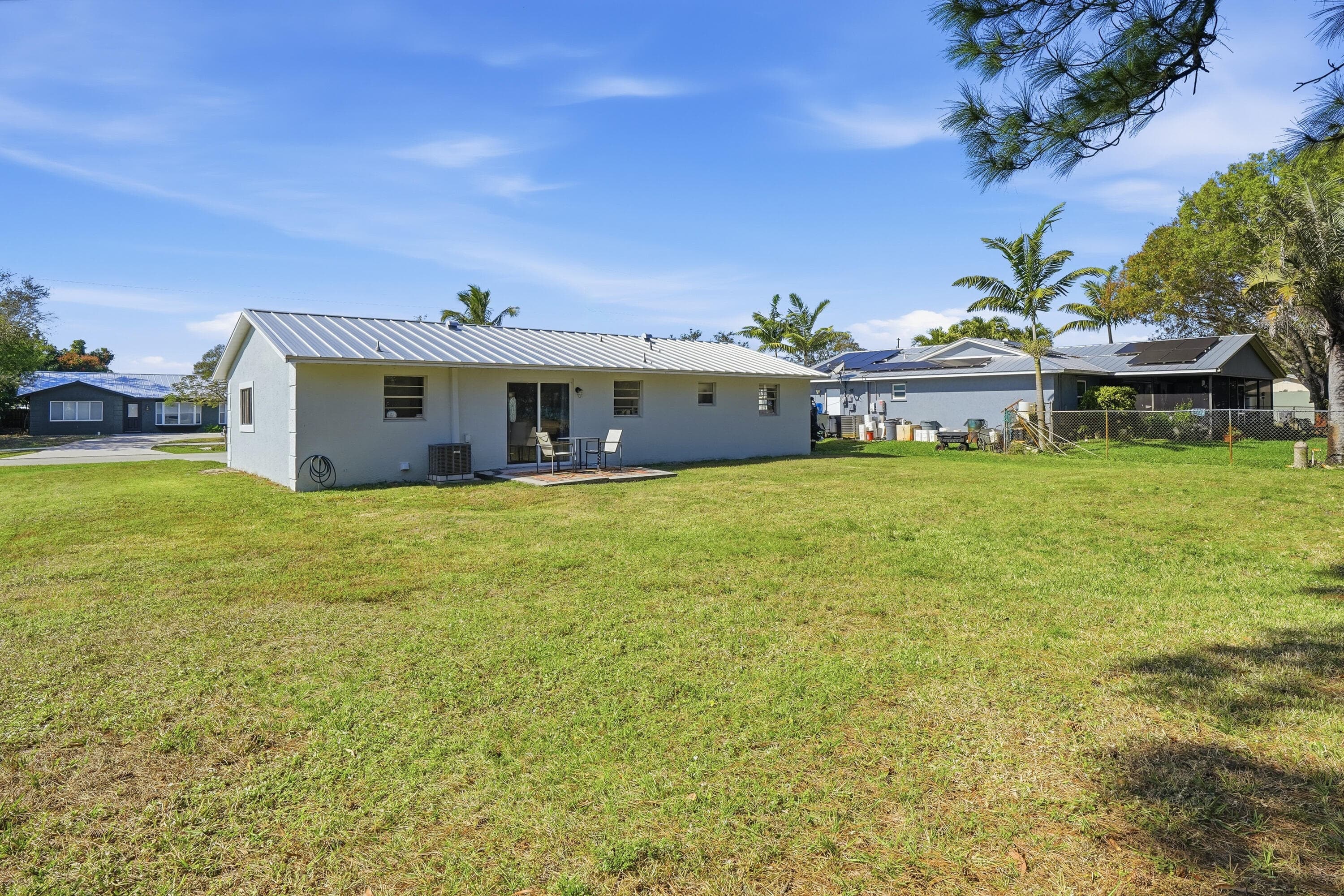 381 NW Curtis Street, Port St. Lucie, FL 34983 — photo 4 of 36