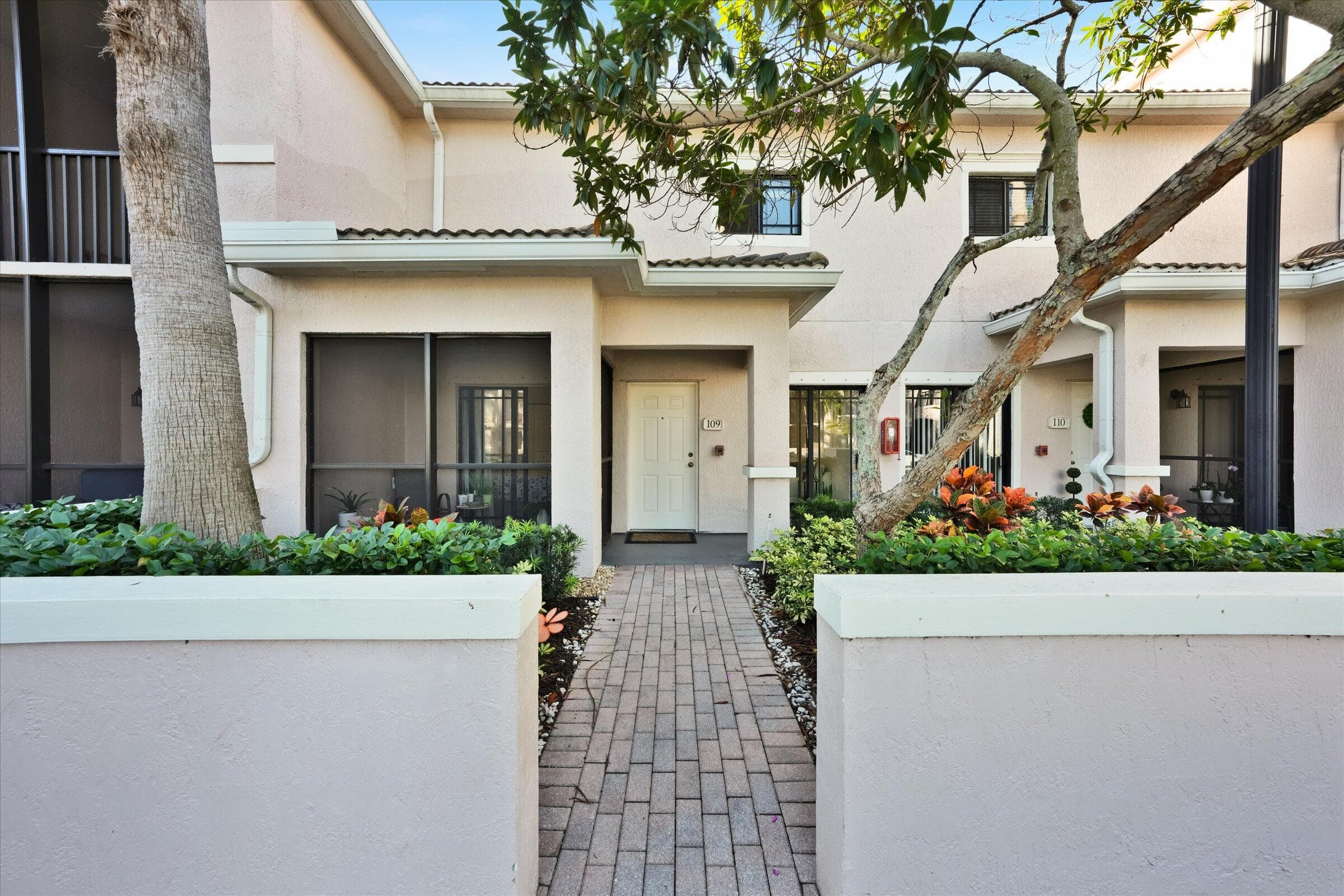 2803 Sarento Place 109, Palm Beach Gardens, FL 33410 — photo 1 of 42