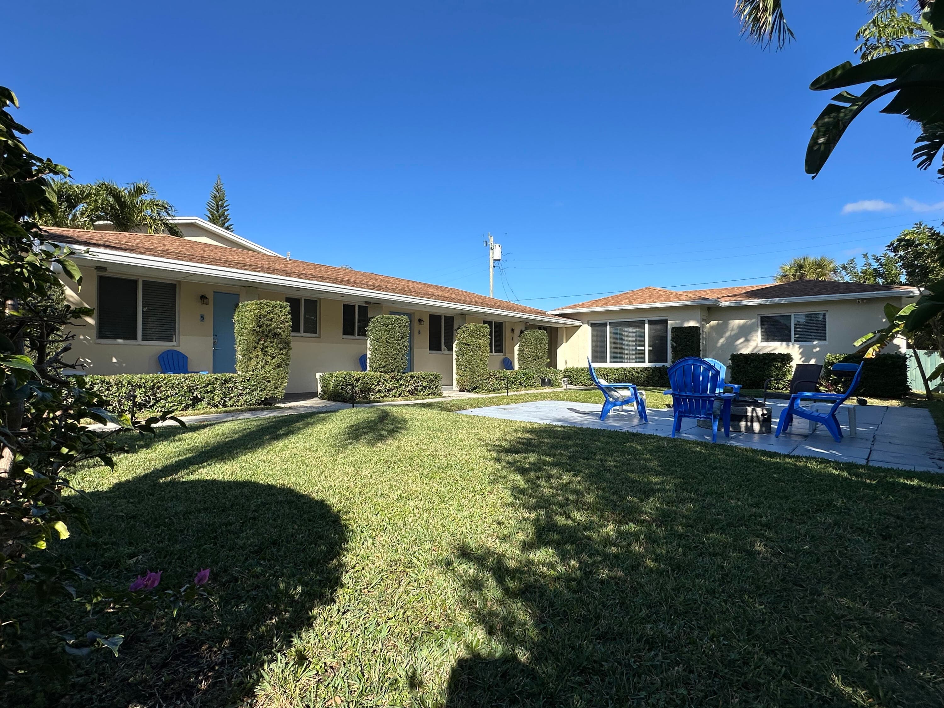 1258 Beach Road 5, Singer Island, FL 33404 — photo 1 of 13