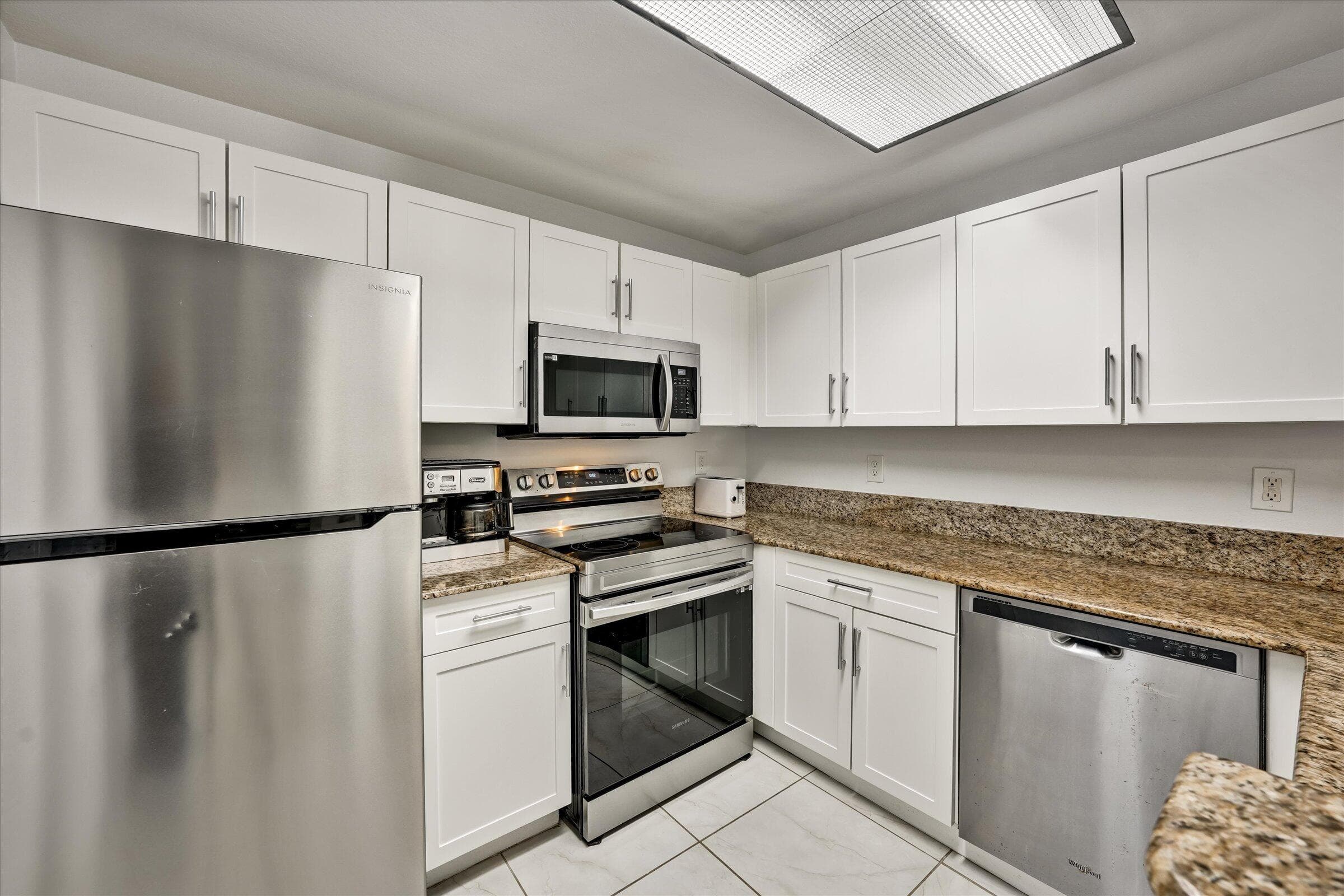 2803 Sarento Place 109, Palm Beach Gardens, FL 33410 — photo 10 of 42